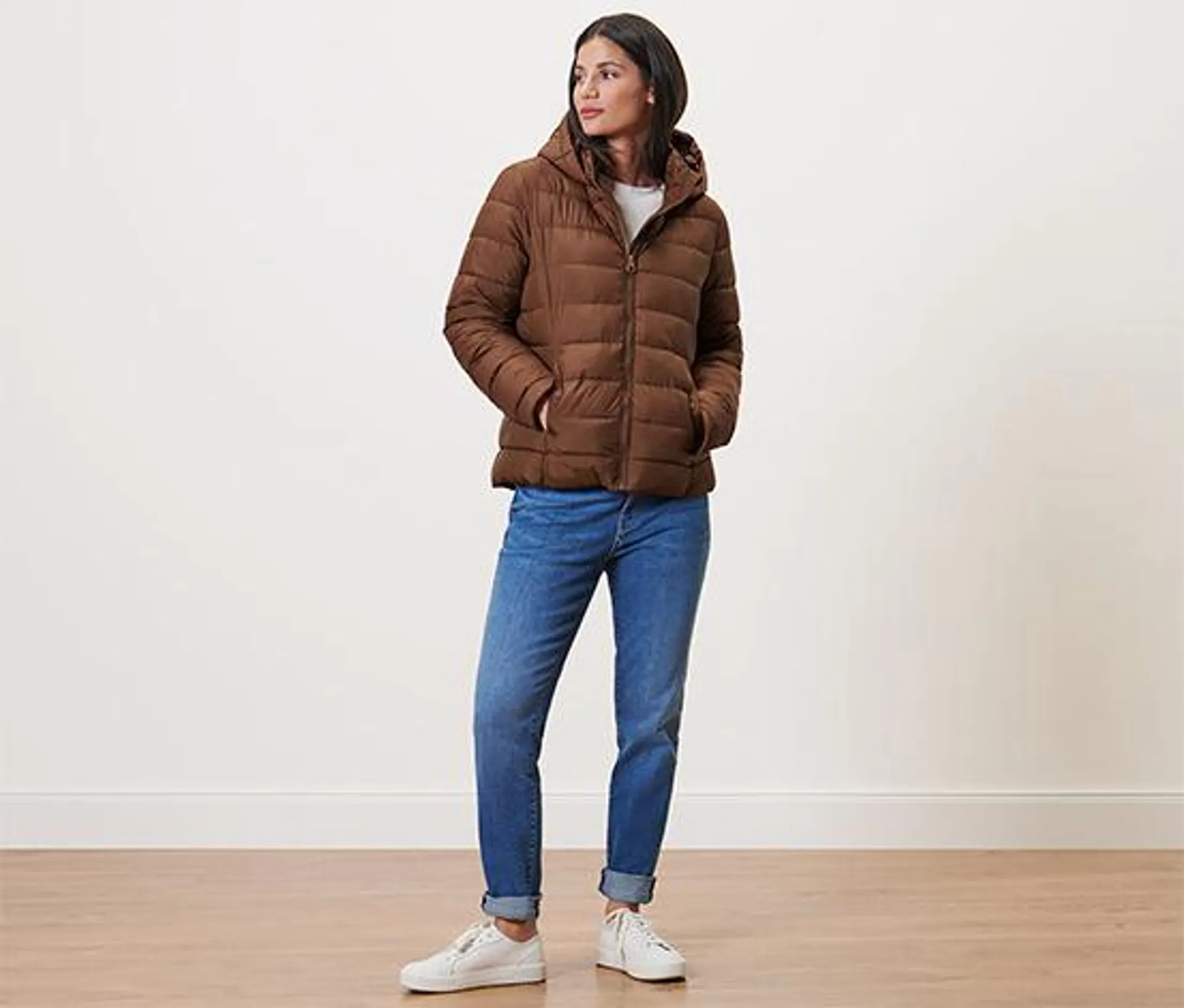 Steppjacke mit Kapuze, cognac