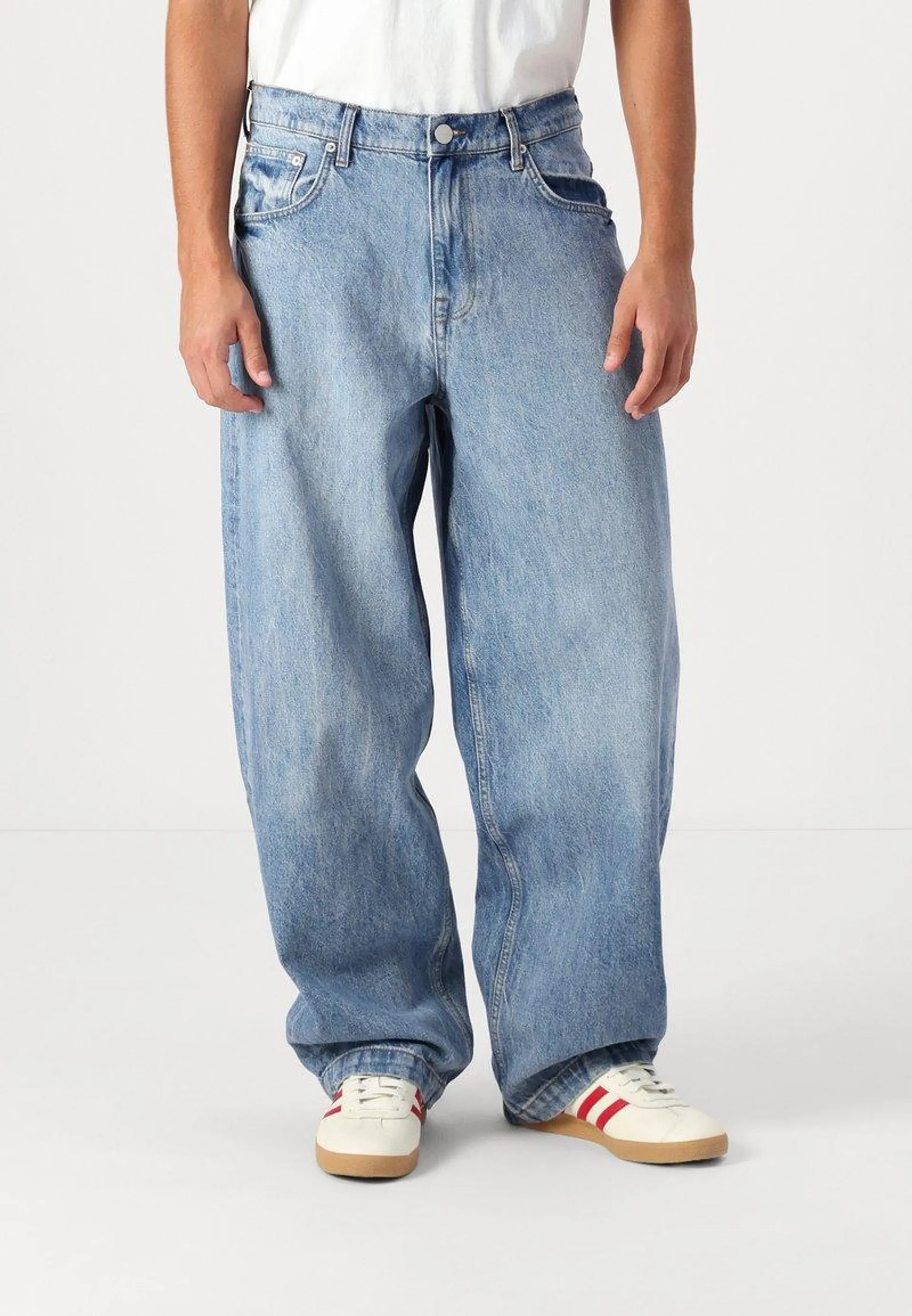 EREN BASIC WIDE BAGGY - Relaxed fit jeans - lightblue