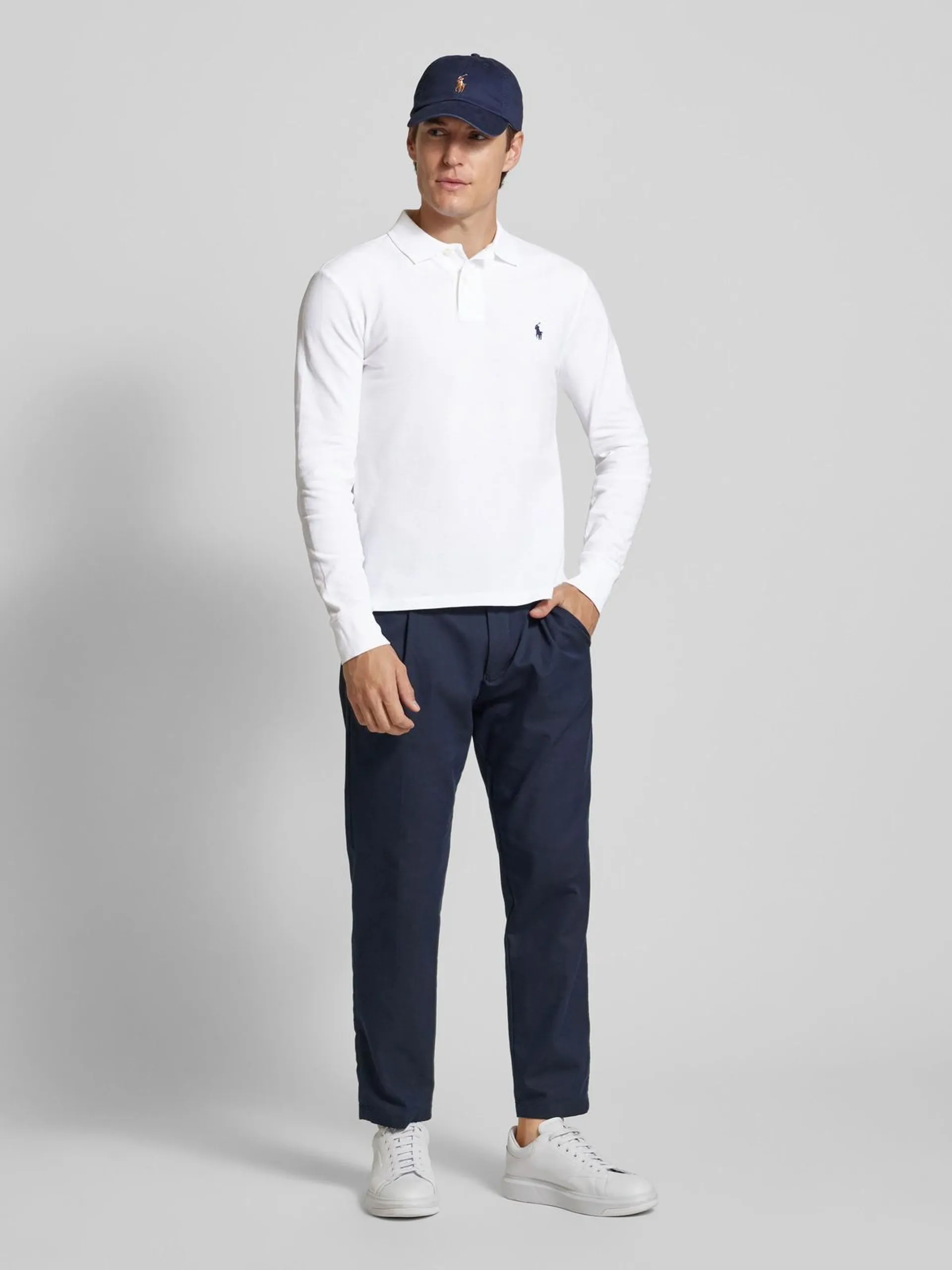 Slim Fit Poloshirt im langärmeligen Design in weiss