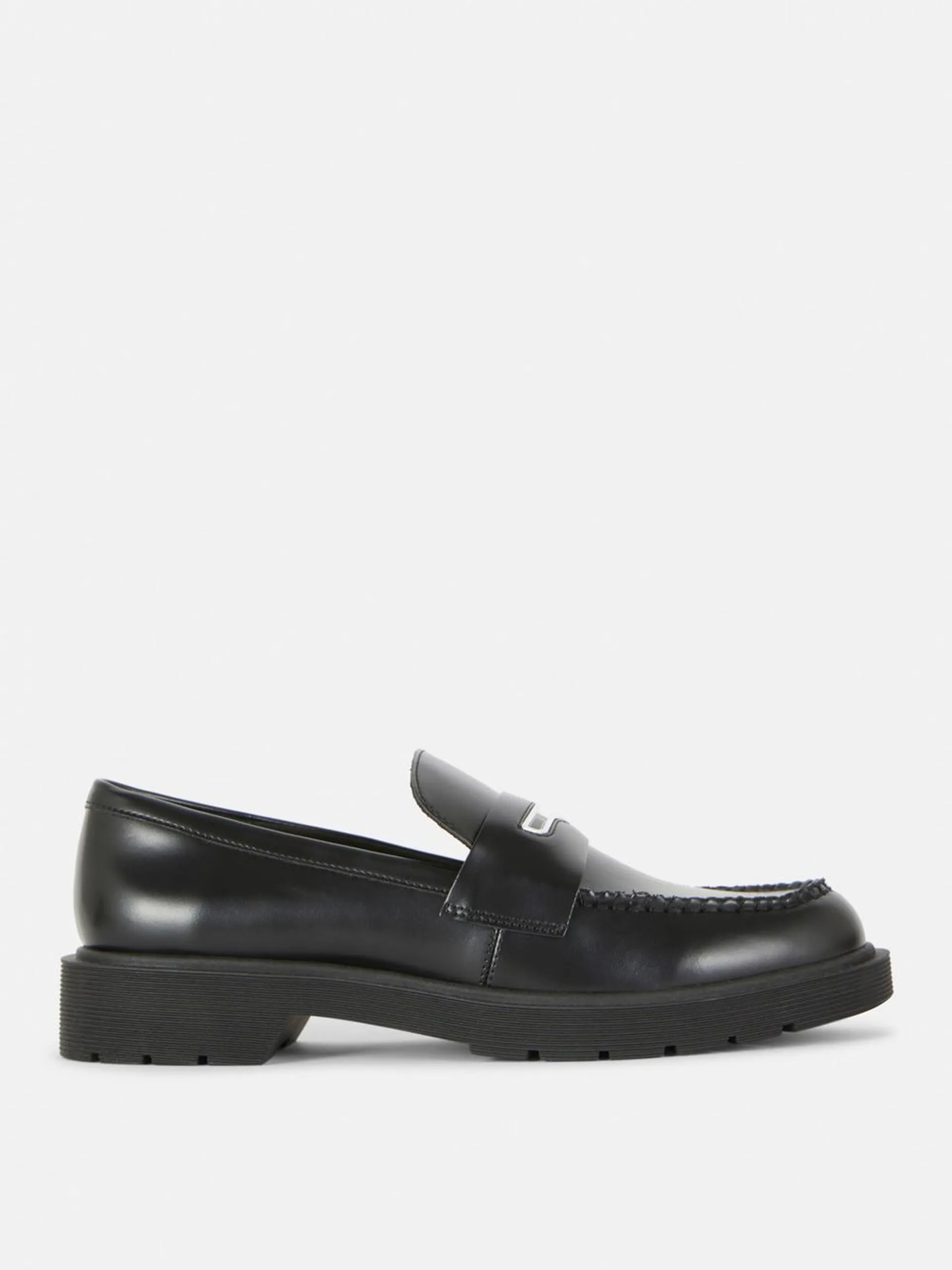 Loafer mit Metallic-Besatz in weiter Passform