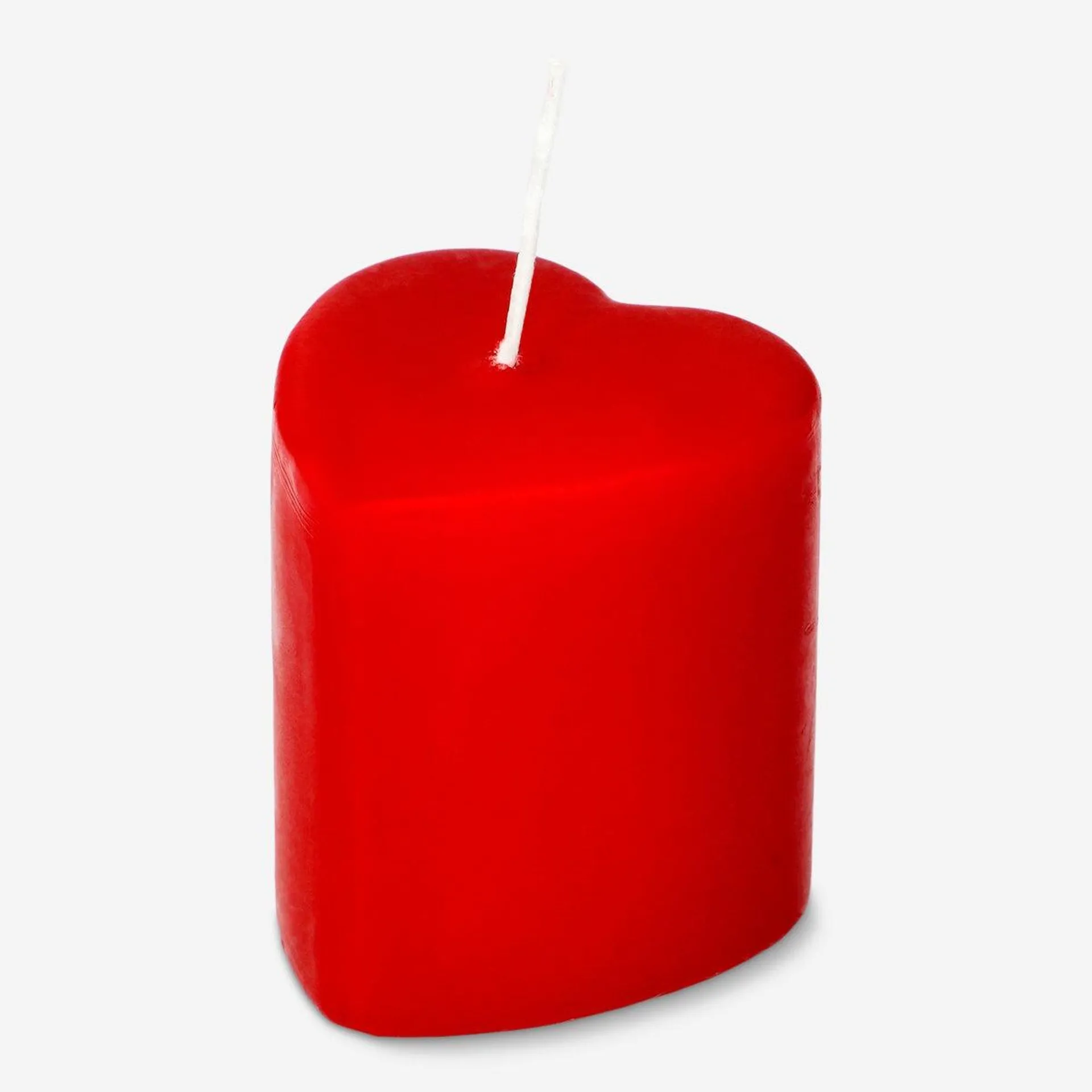 Red heart shaped pillar candle - 6 cm