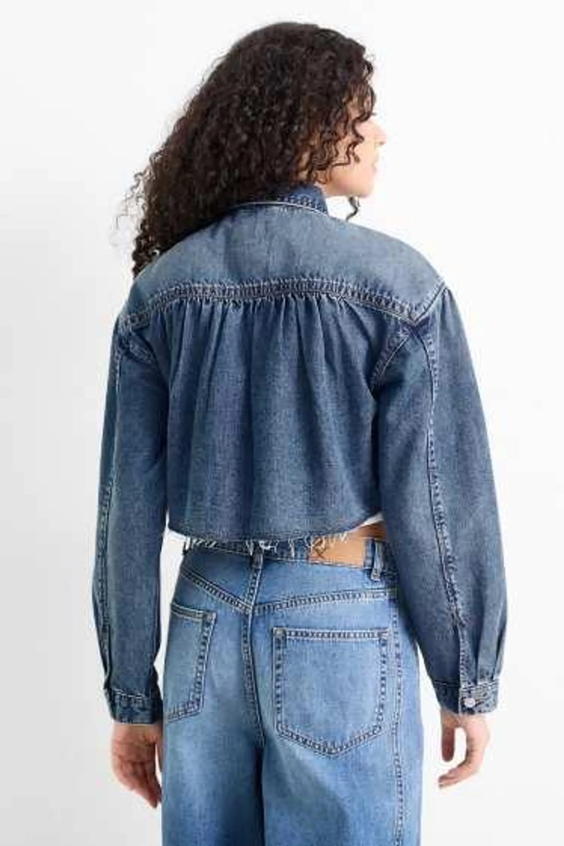 Cropped denim jacket