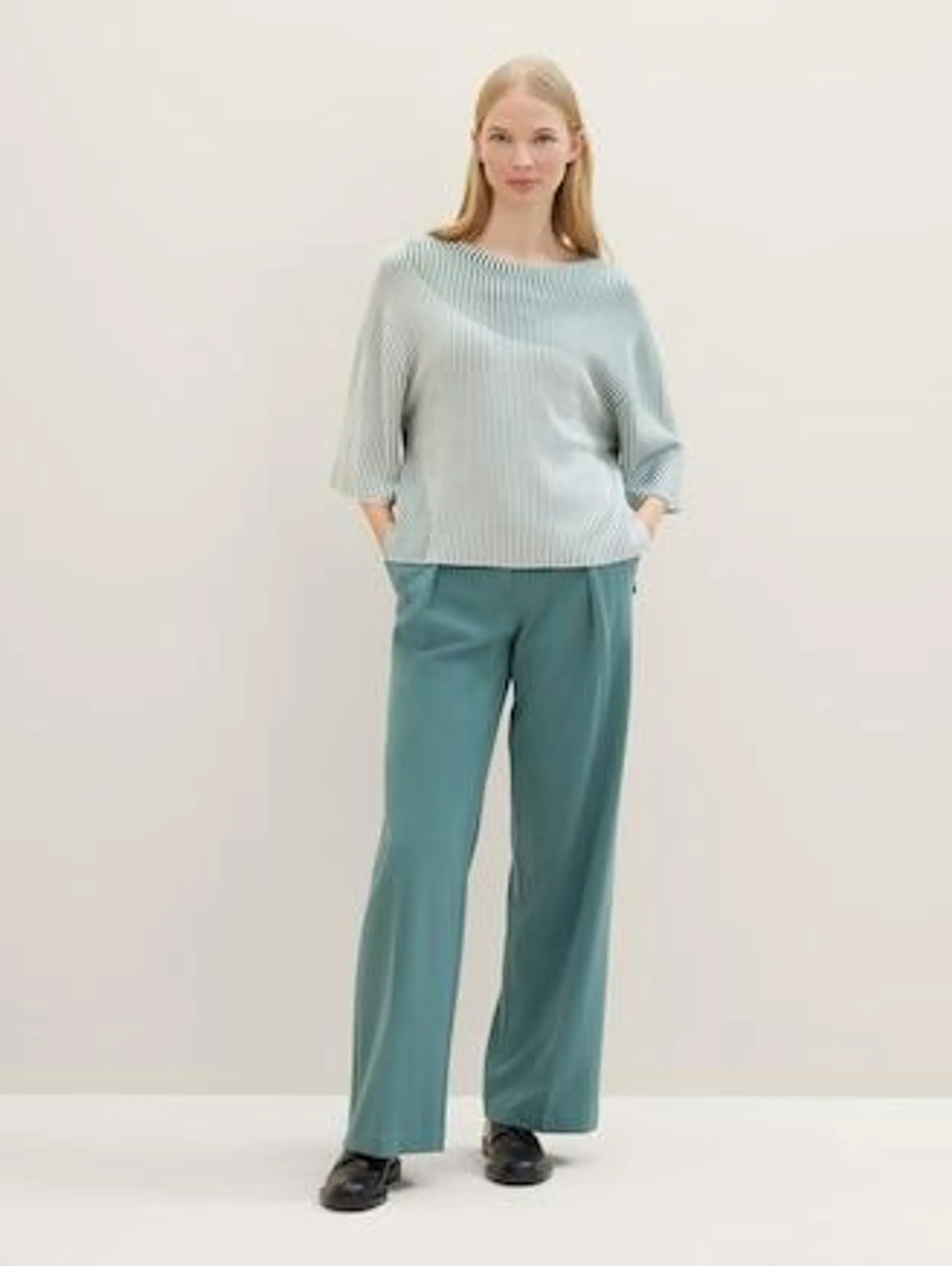 Knitted sweater with LENZING