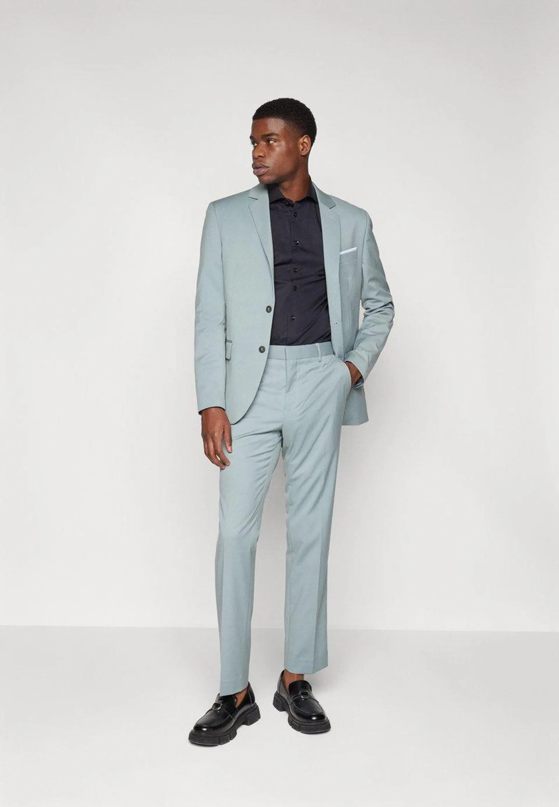 Suit - mint