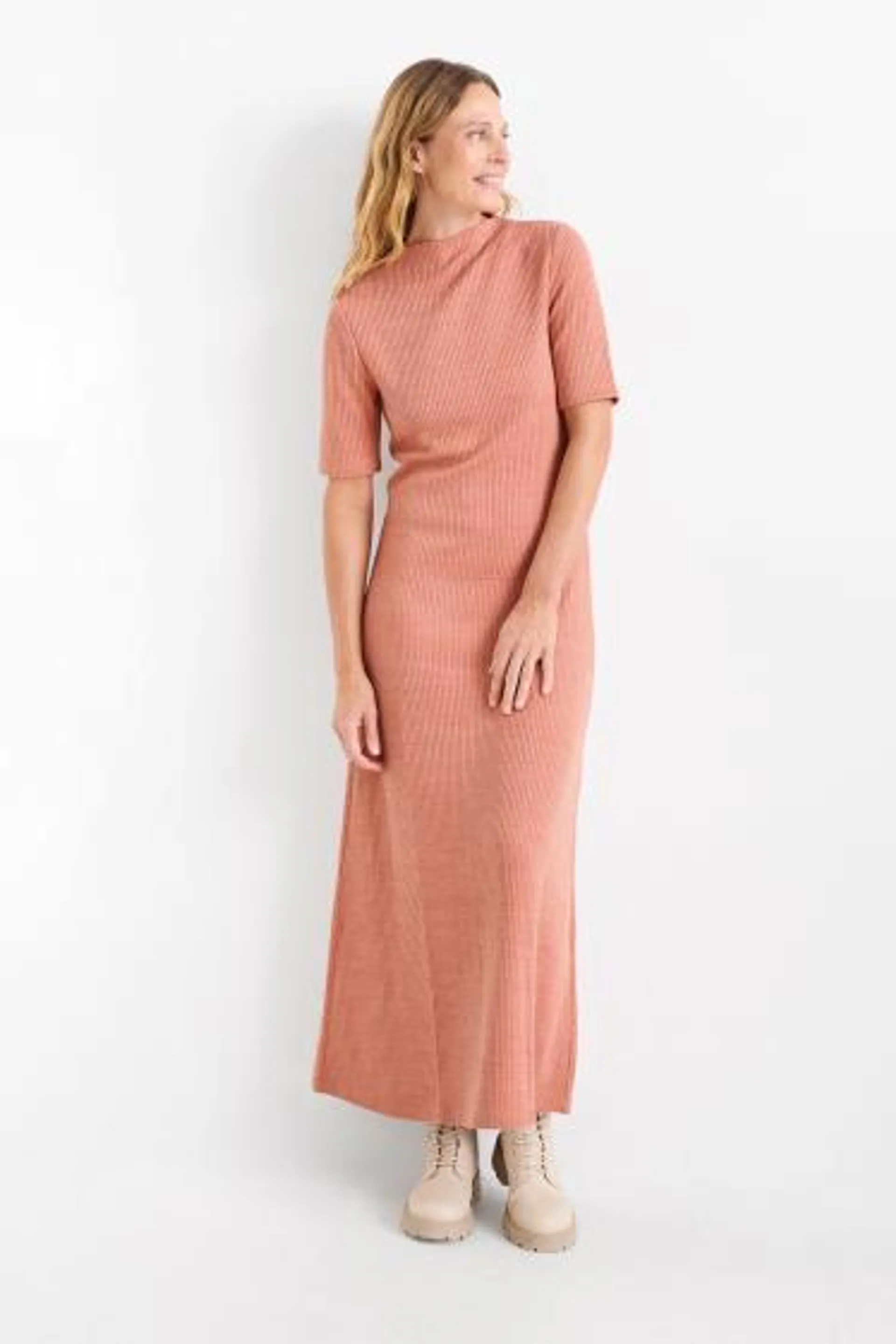 Knitted dress - ribbed