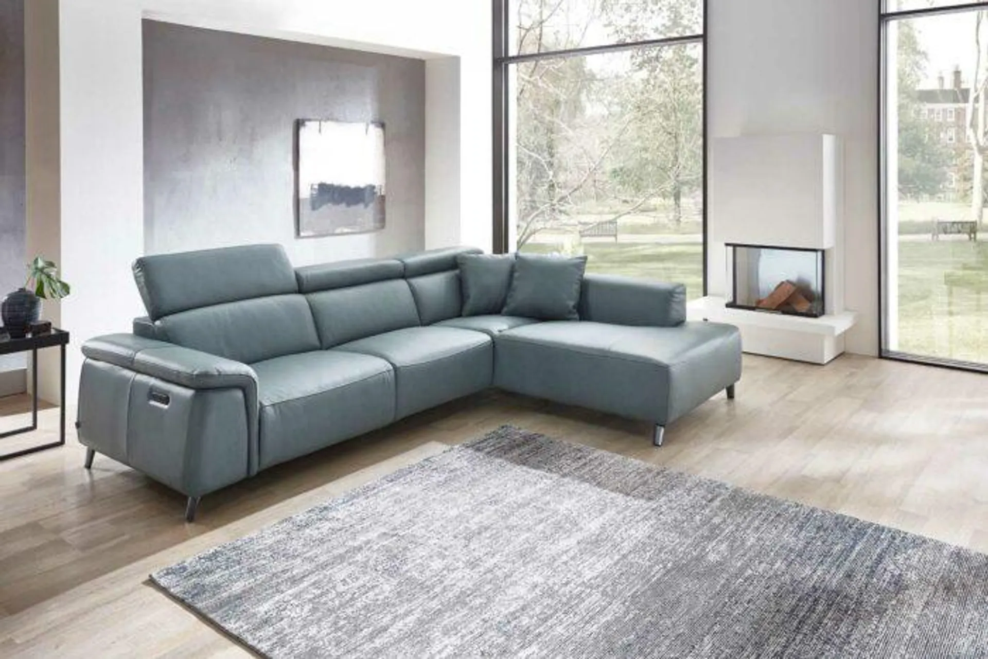 Ecksofa inkl. motorischer Relaxfunktion in Leder