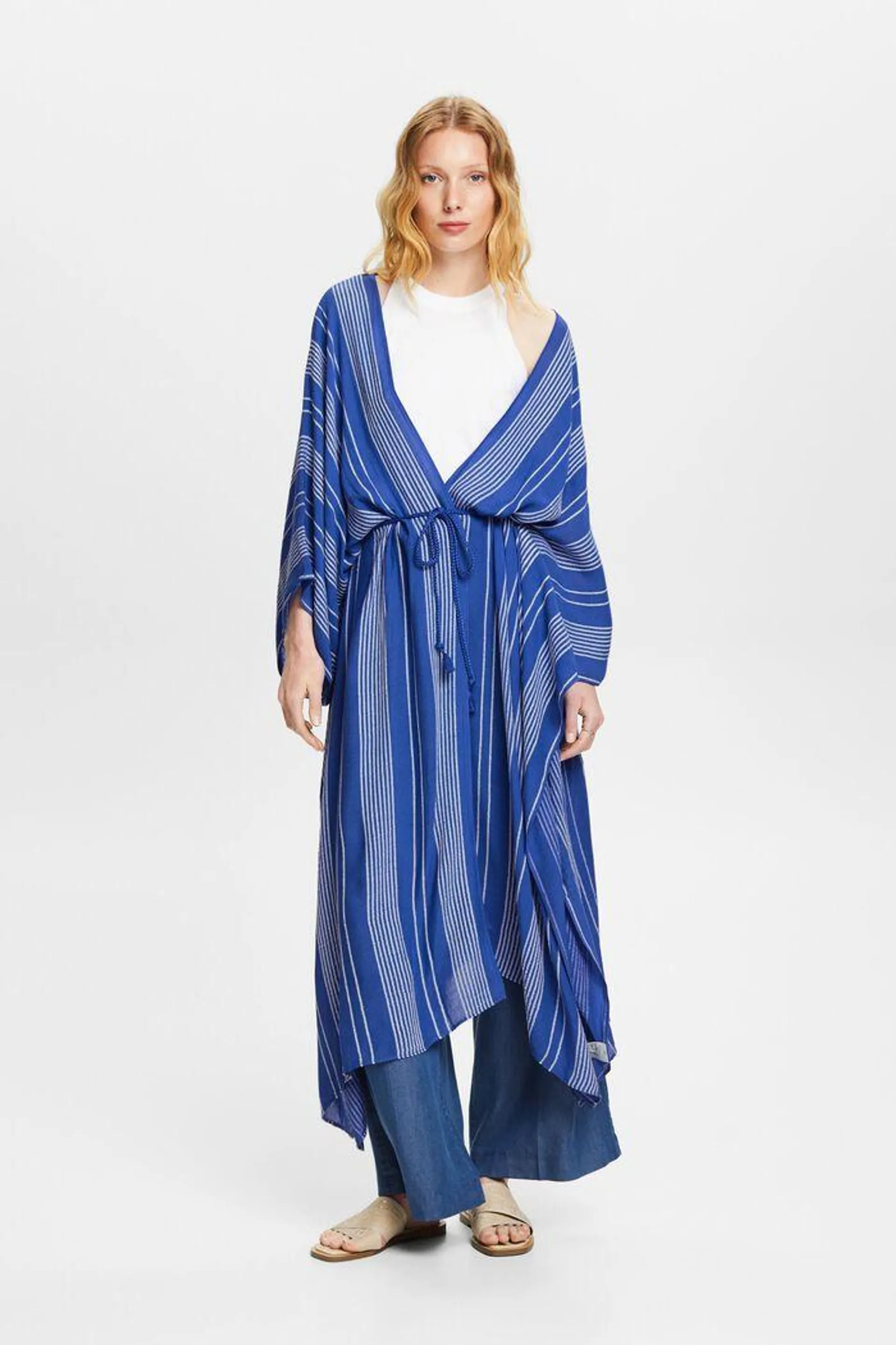 Strukturierter Kaftan mit Gürtel