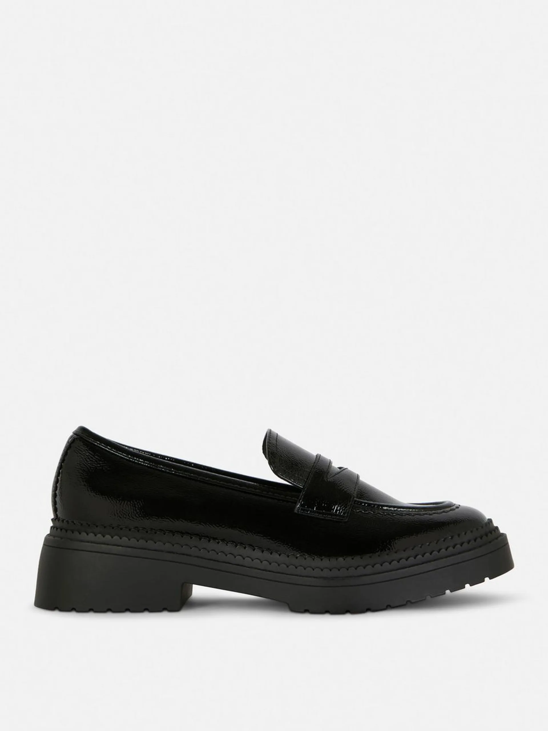 Lackloafer mit dicker Sohle