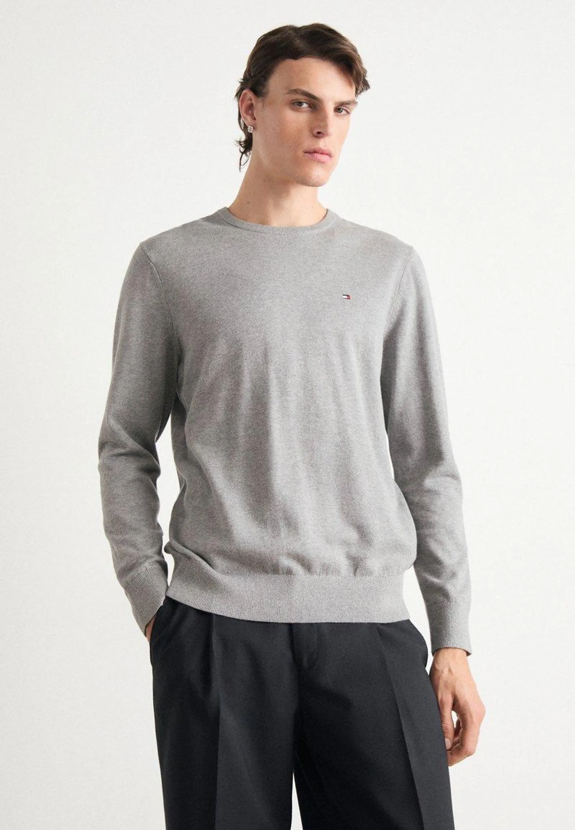 ESSENTIAL CREW NECK - Jumper - medium grey heather