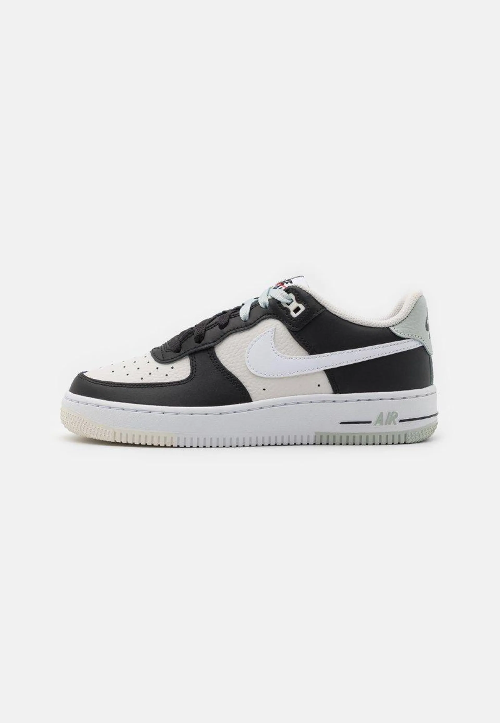 AIR FORCE 1 LV8 UNISEX - Trainers