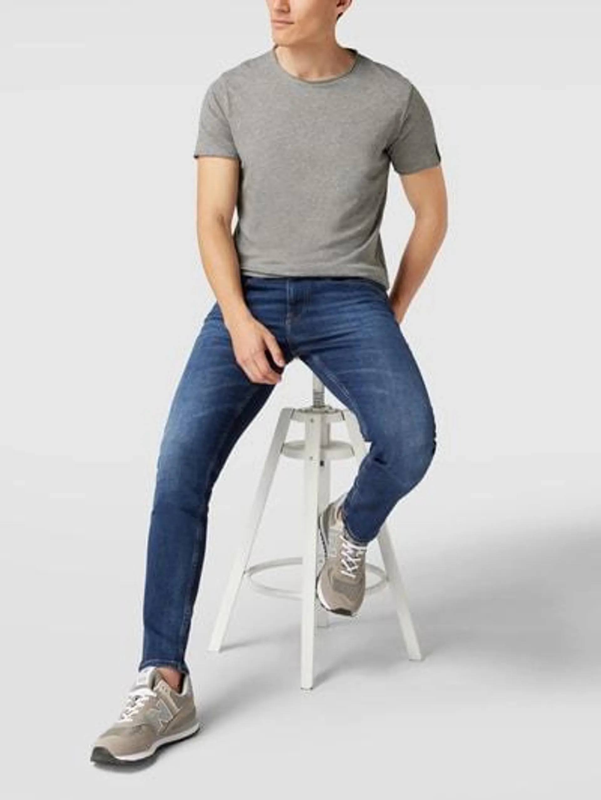 Slim Fit Jeans mit Stretch-Anteil Modell 'Austin' in jeansblau