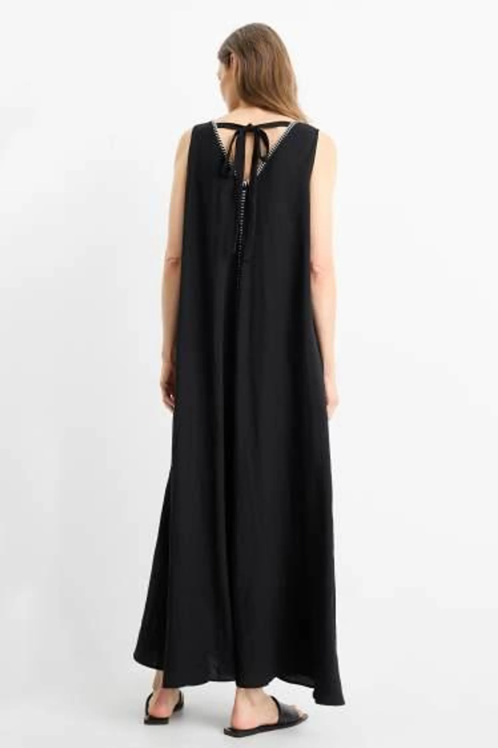 V-neck dress