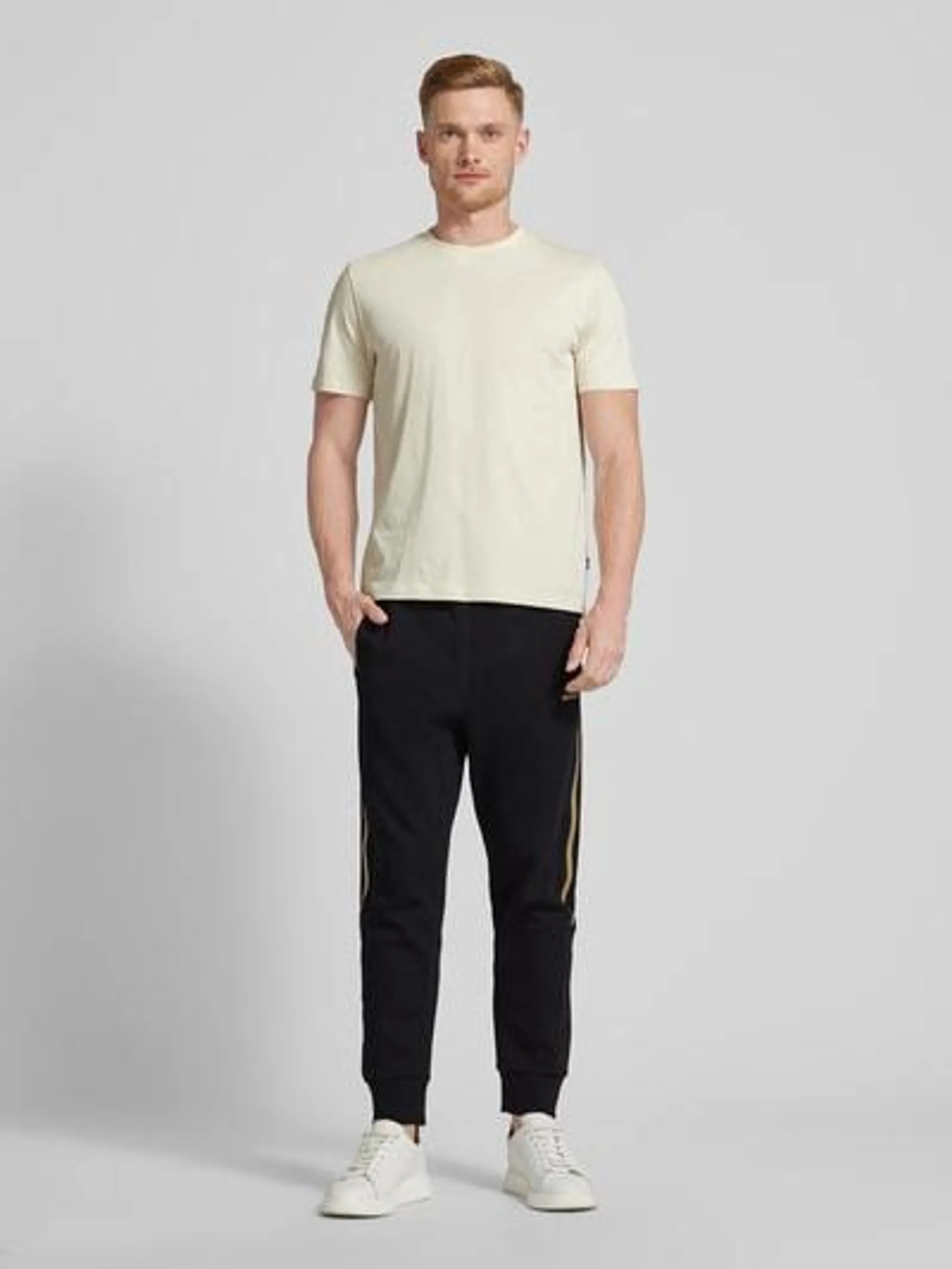 Tapered Fit Sweatpants mit Label-Detail Modell 'Hadikonos' in black