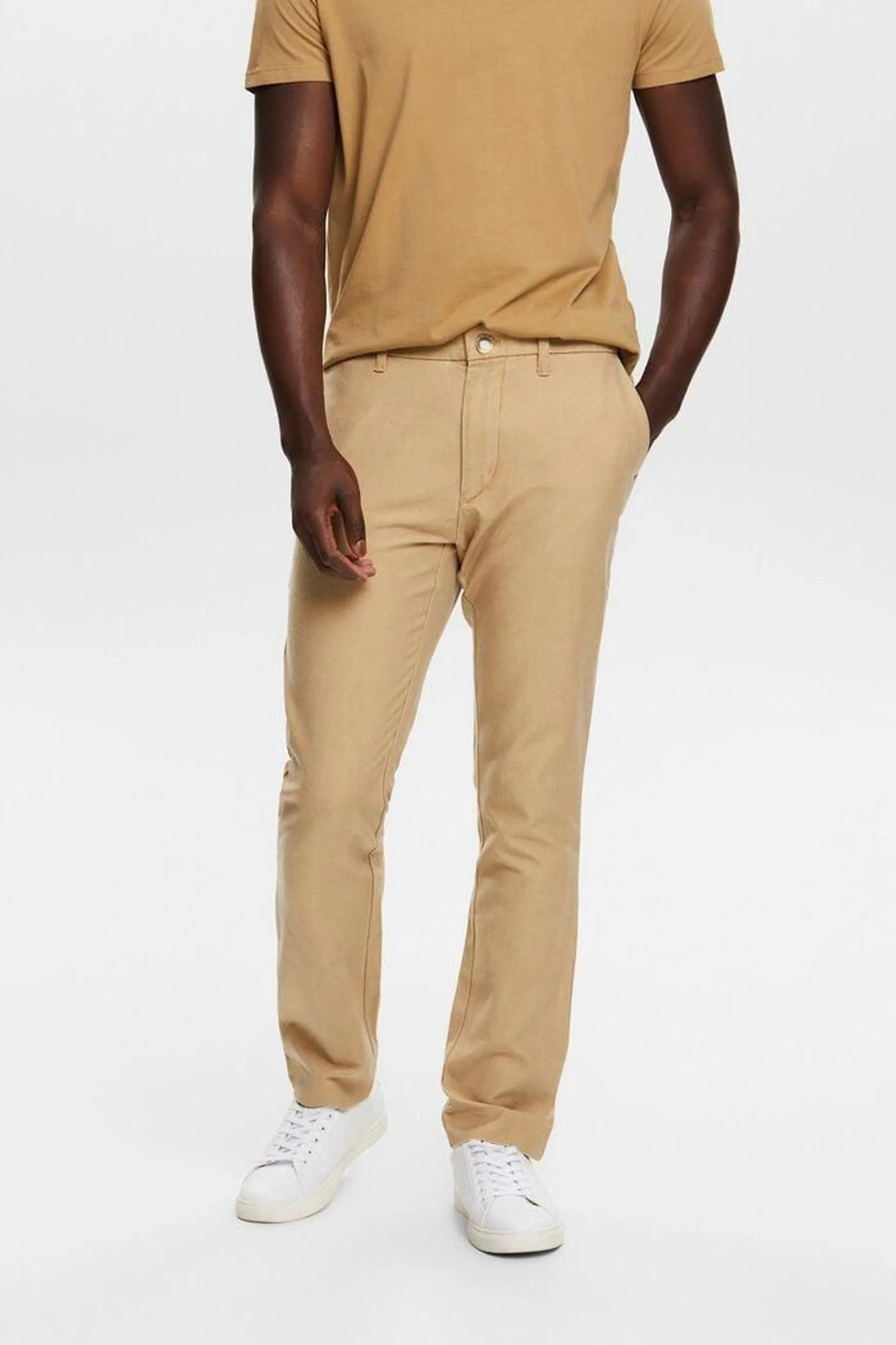 Pantalón chino slim leg