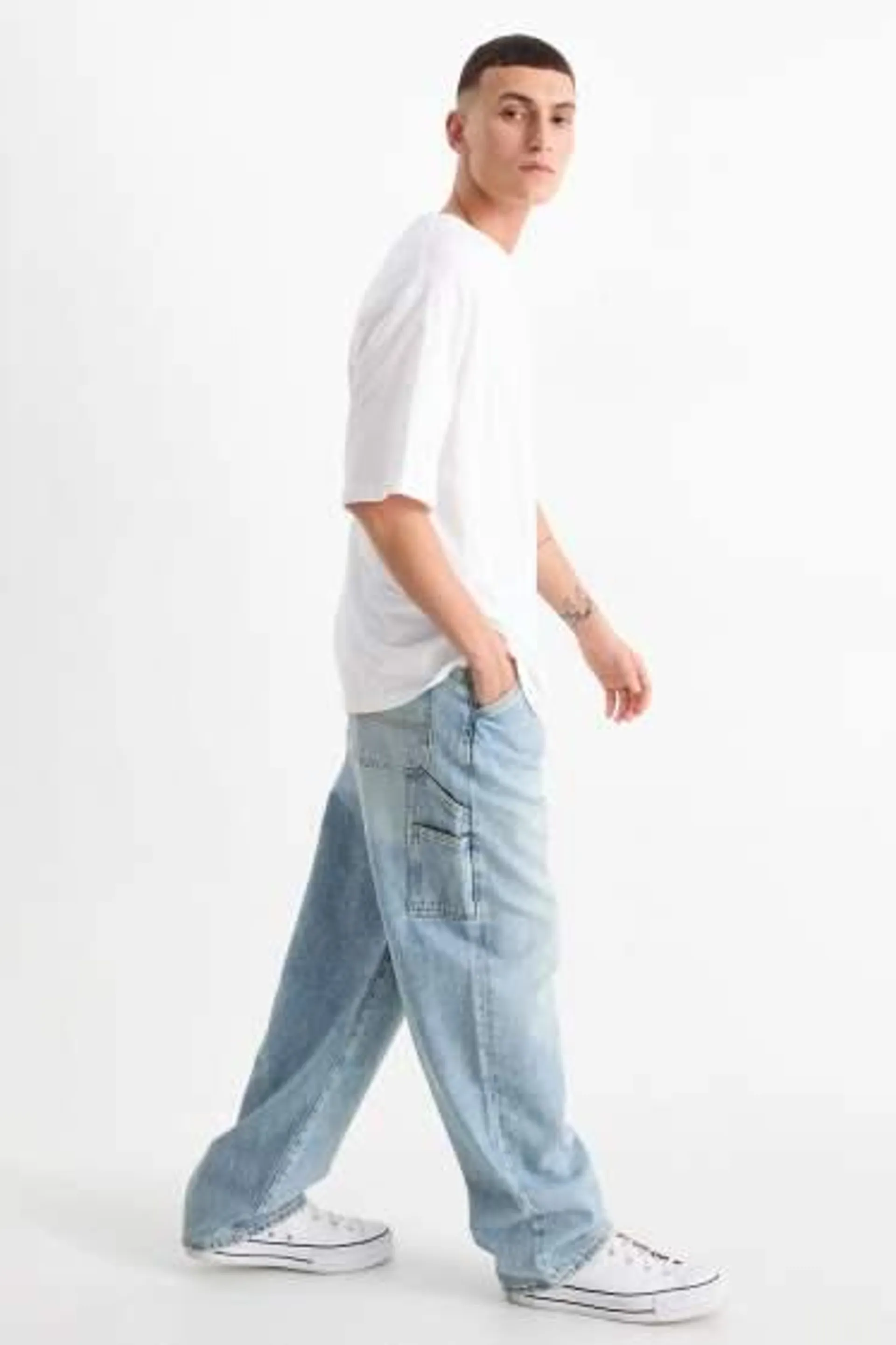 Baggy jeans