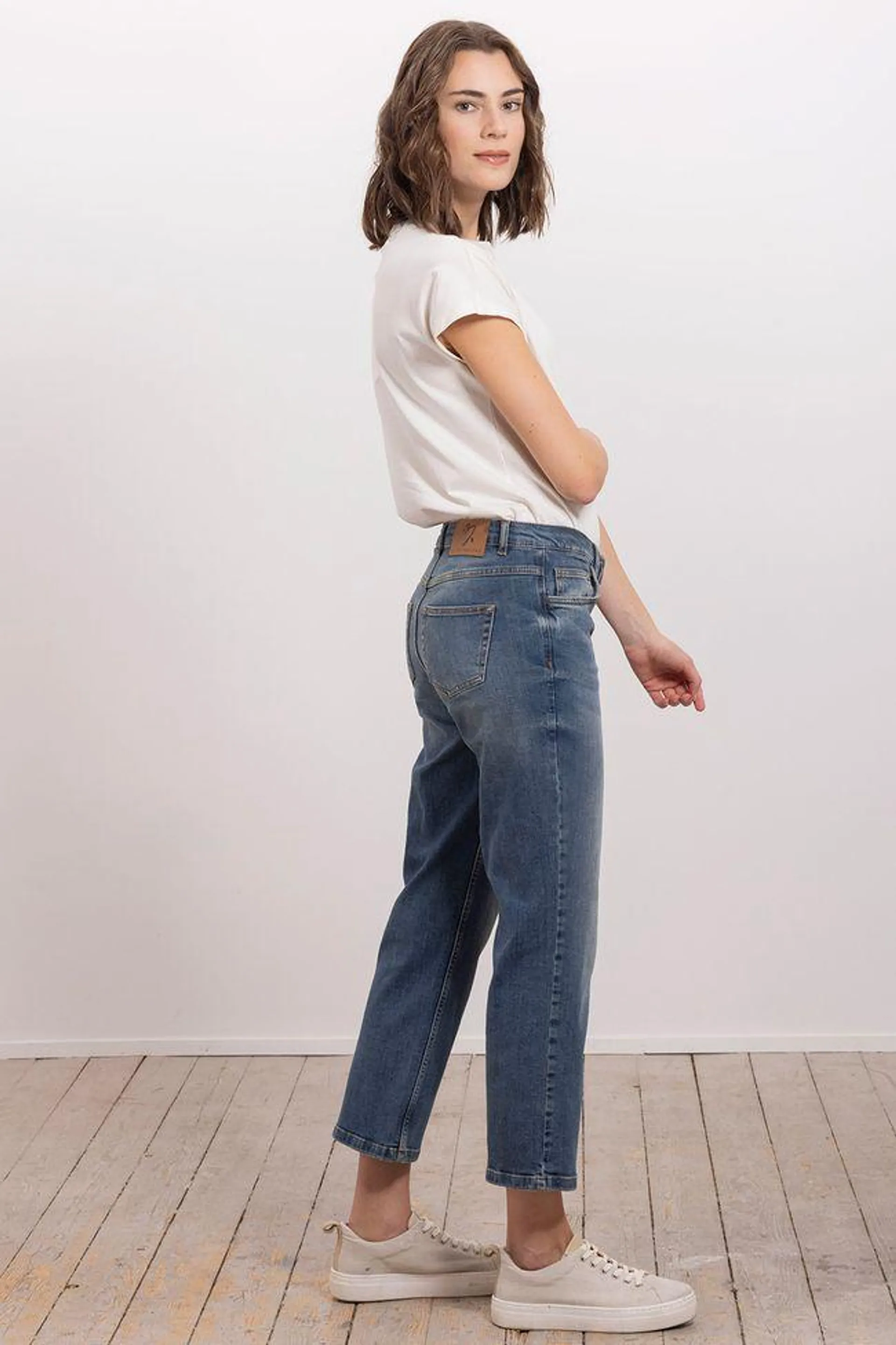 Verkürzte Jeans aus Bio-Baumwolle High Waist