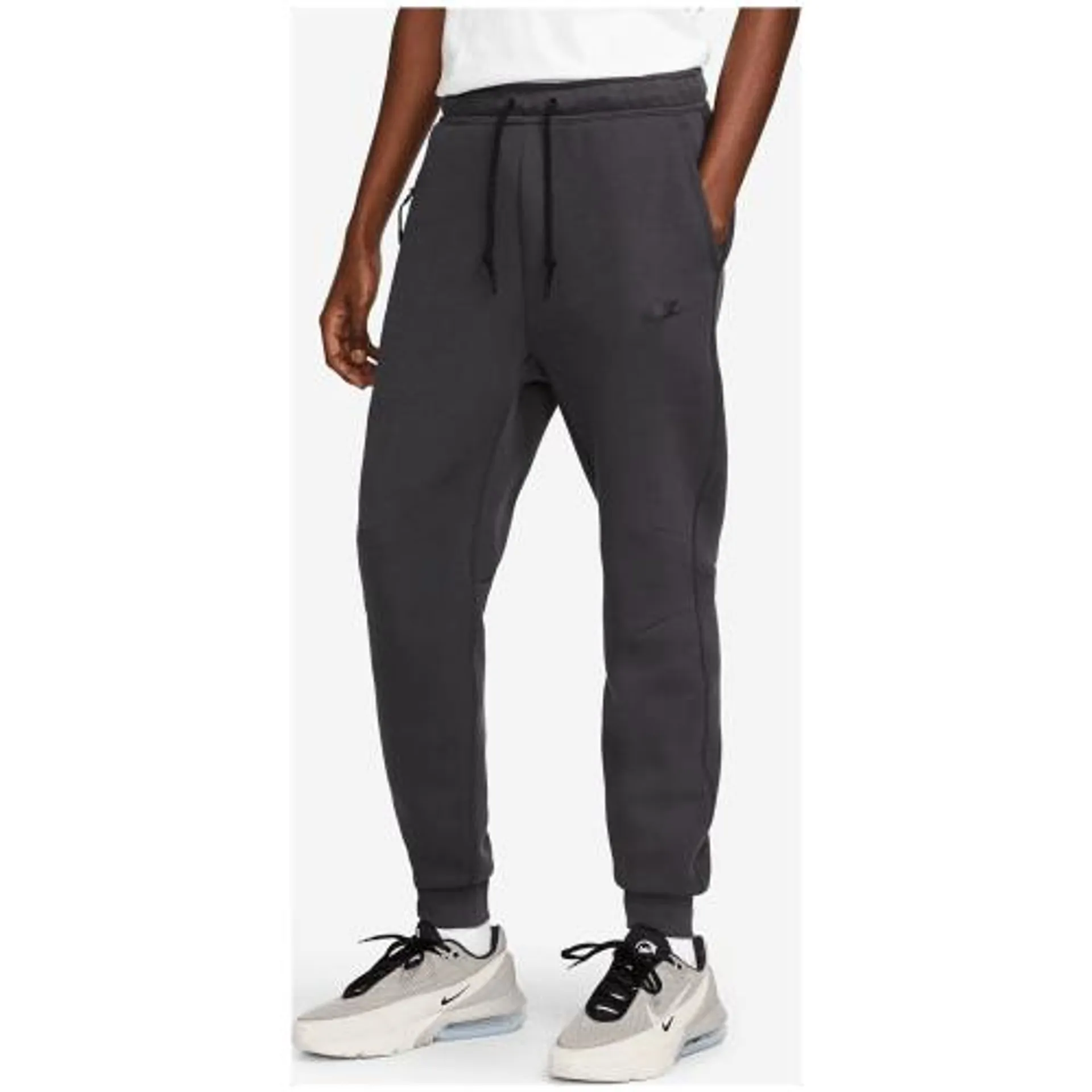 Sportswear Tech Slim Fit Herren Jogginghose