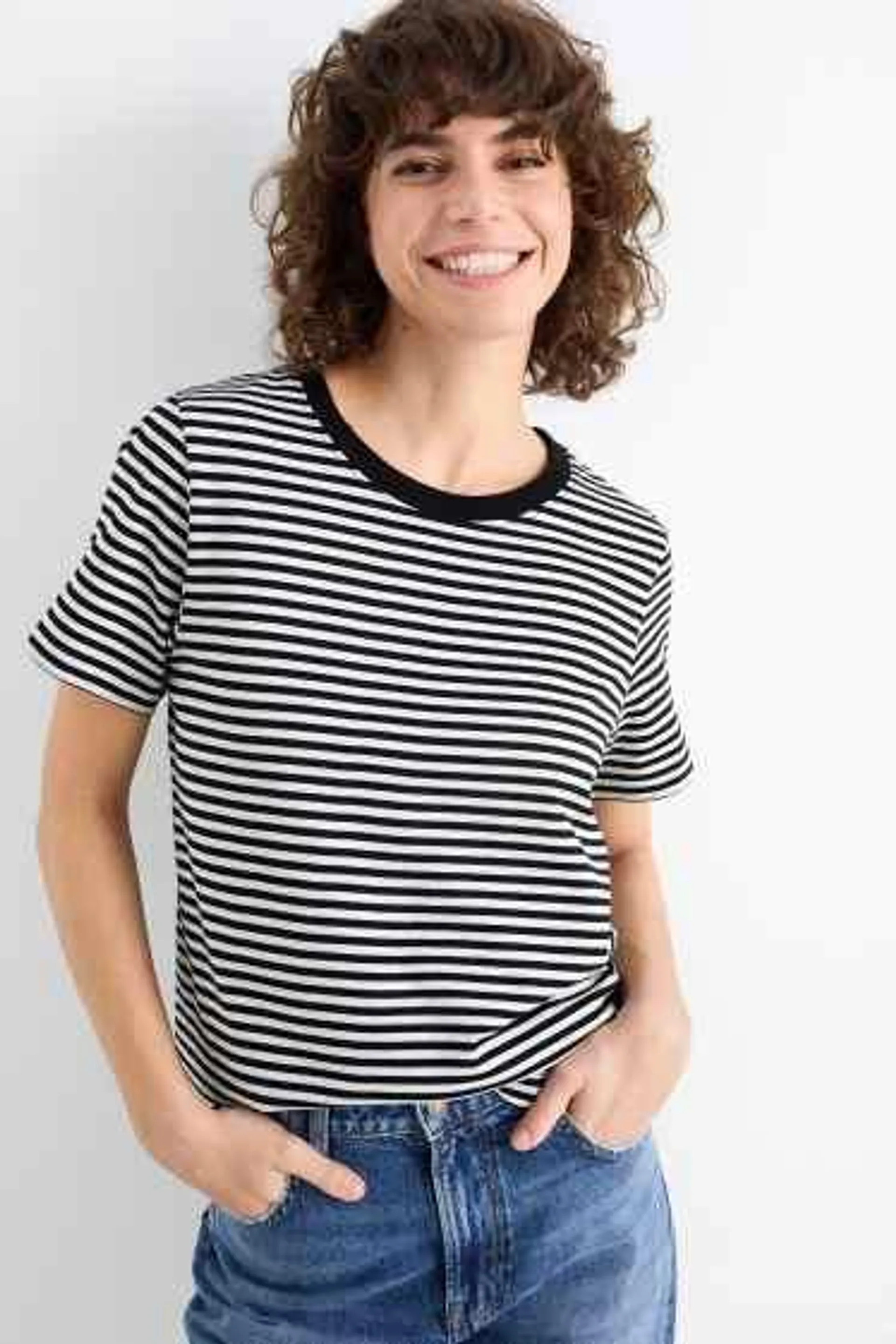 Basic T-shirt - striped