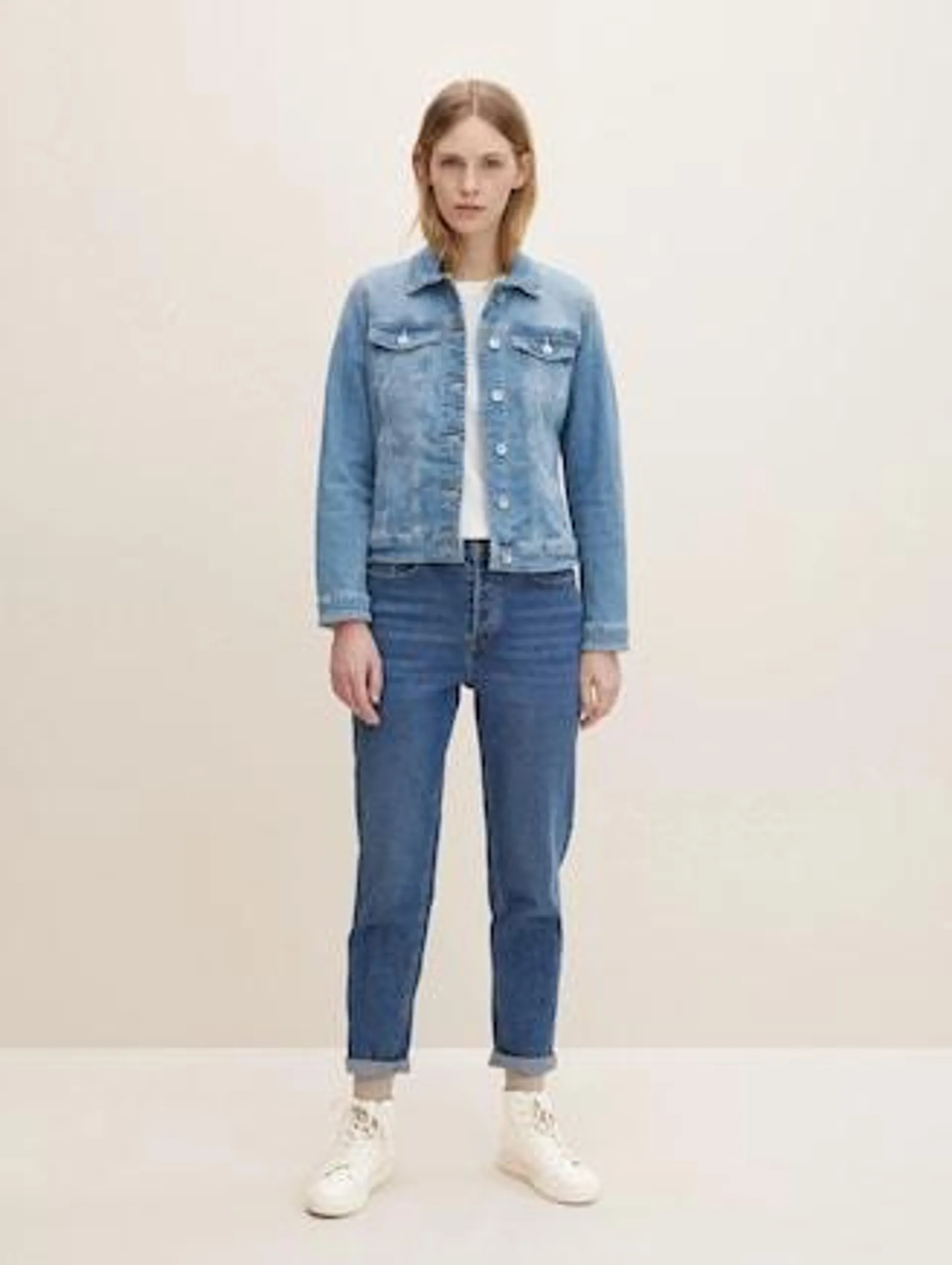 Denim jacket with organic cotton