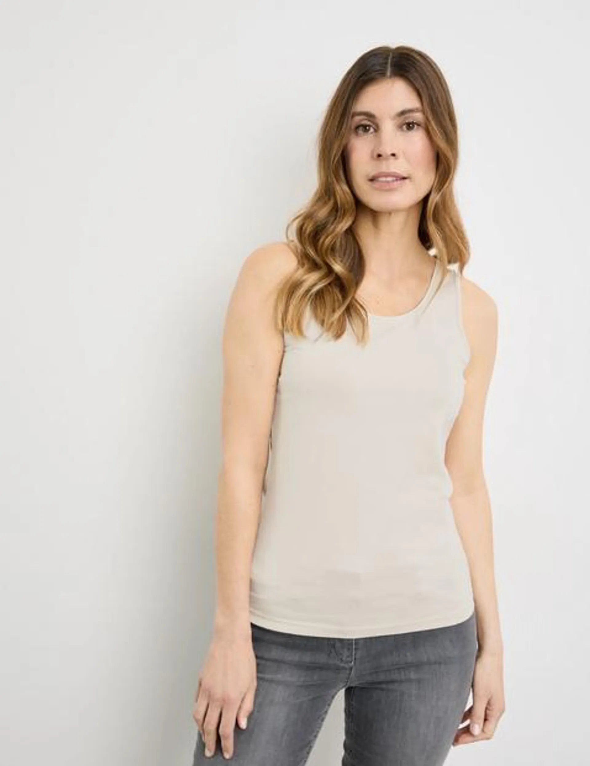 Basic Top nachhaltigem Baumwoll-Stretch