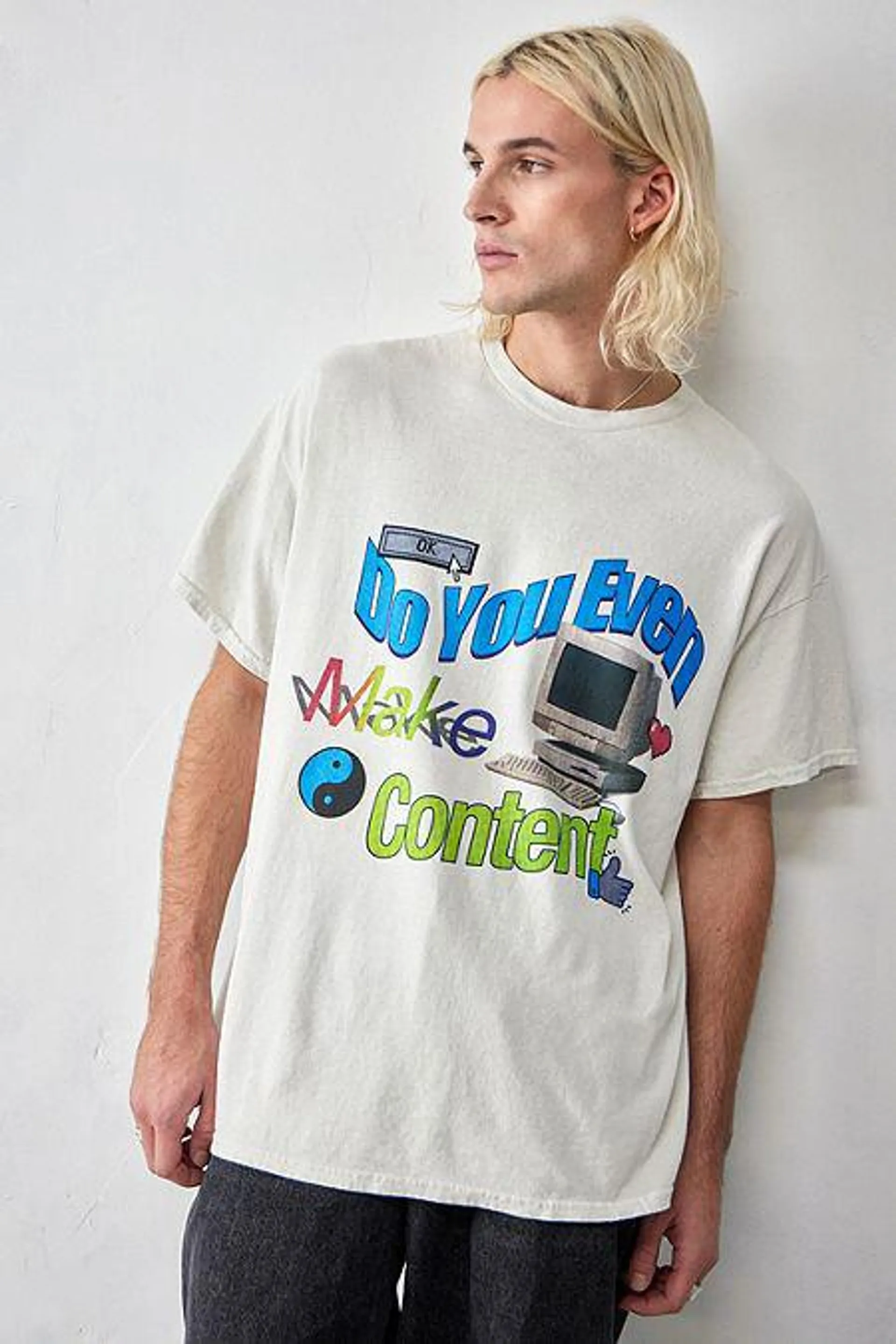 UO – T-Shirt mit Schriftzug „Do You Even Make Content“