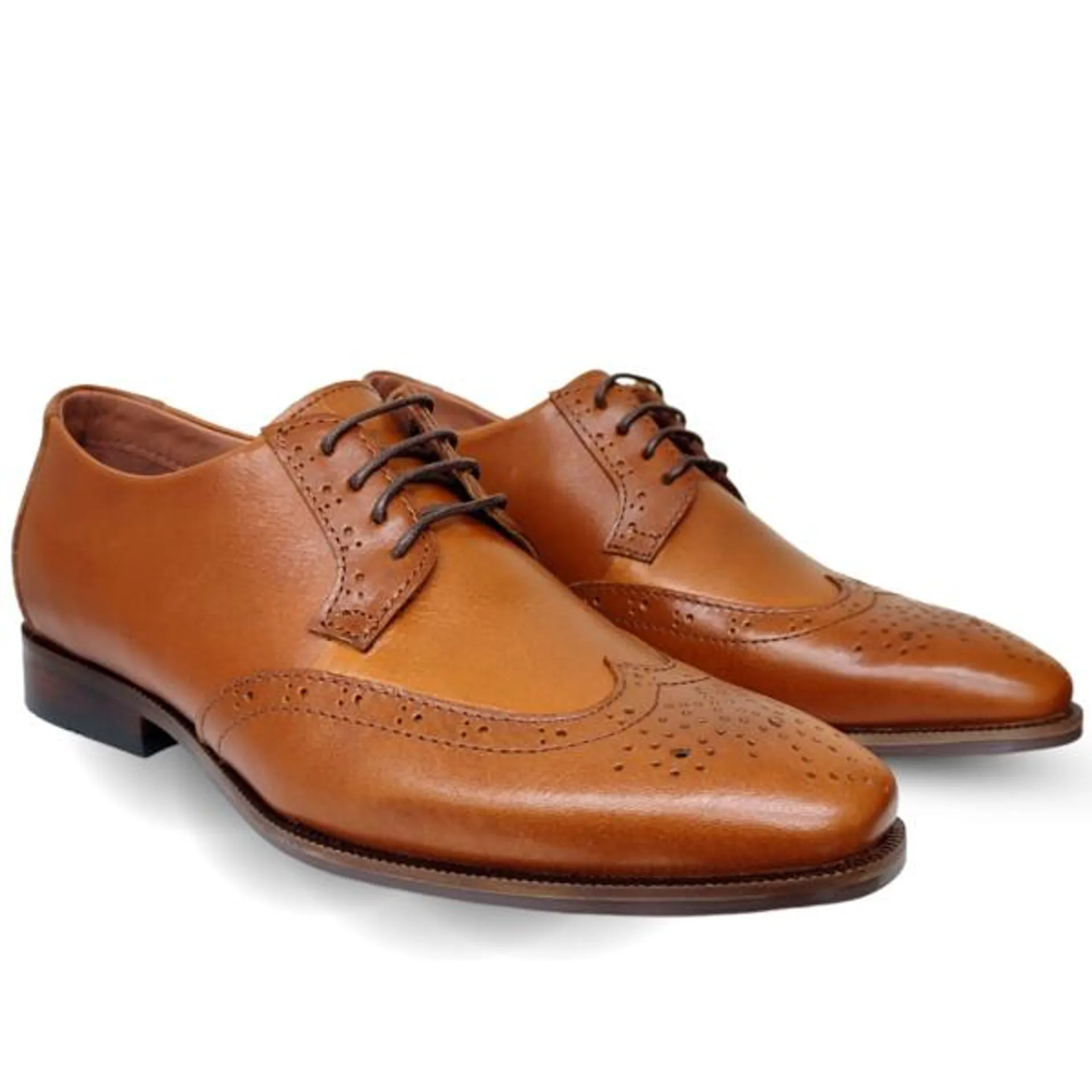 ZAPATO DE CUERO CAFÉ CON PASADOR SEMI-BROGUE