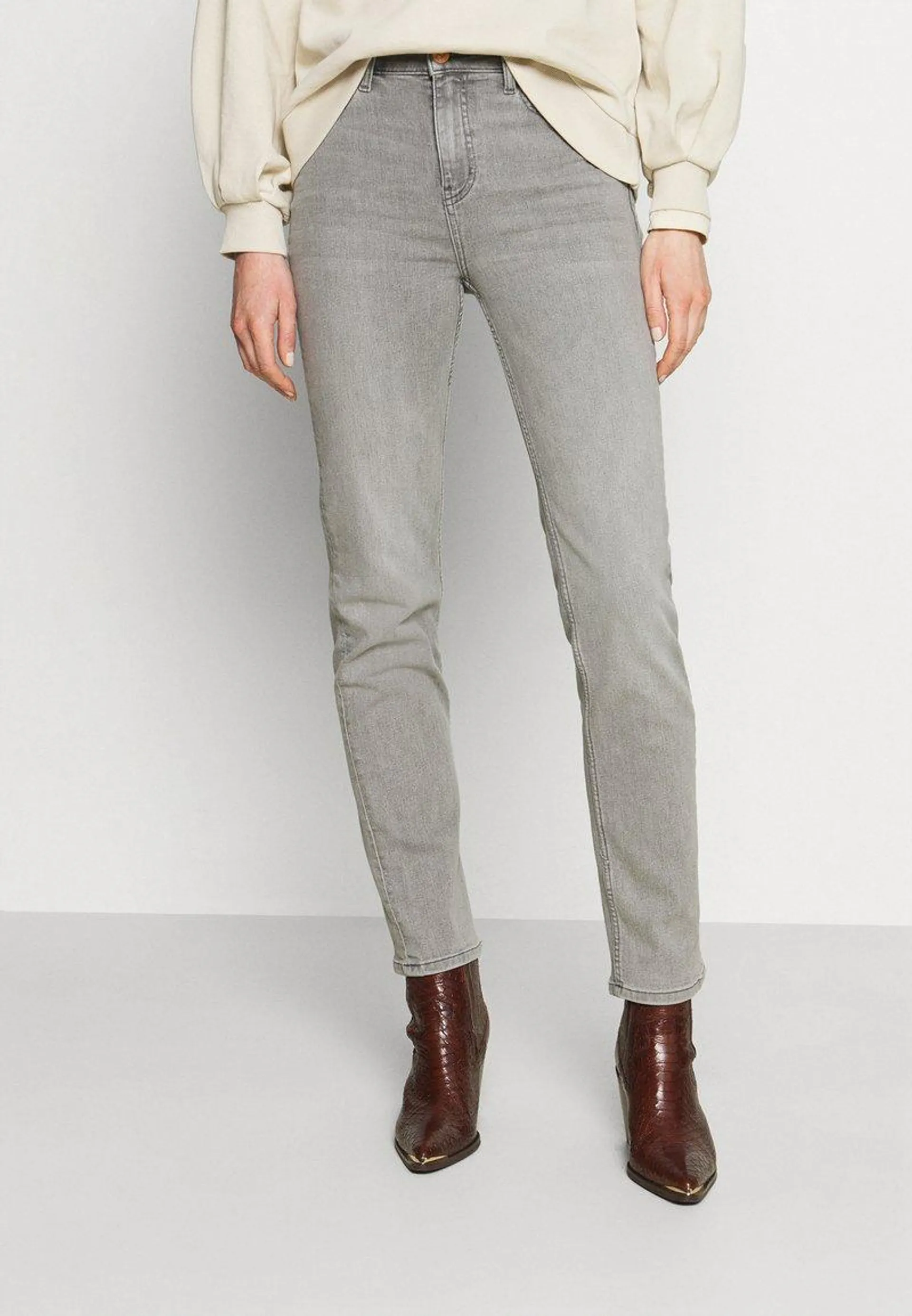 SIENNA - Vaqueros slim fit - grey denim