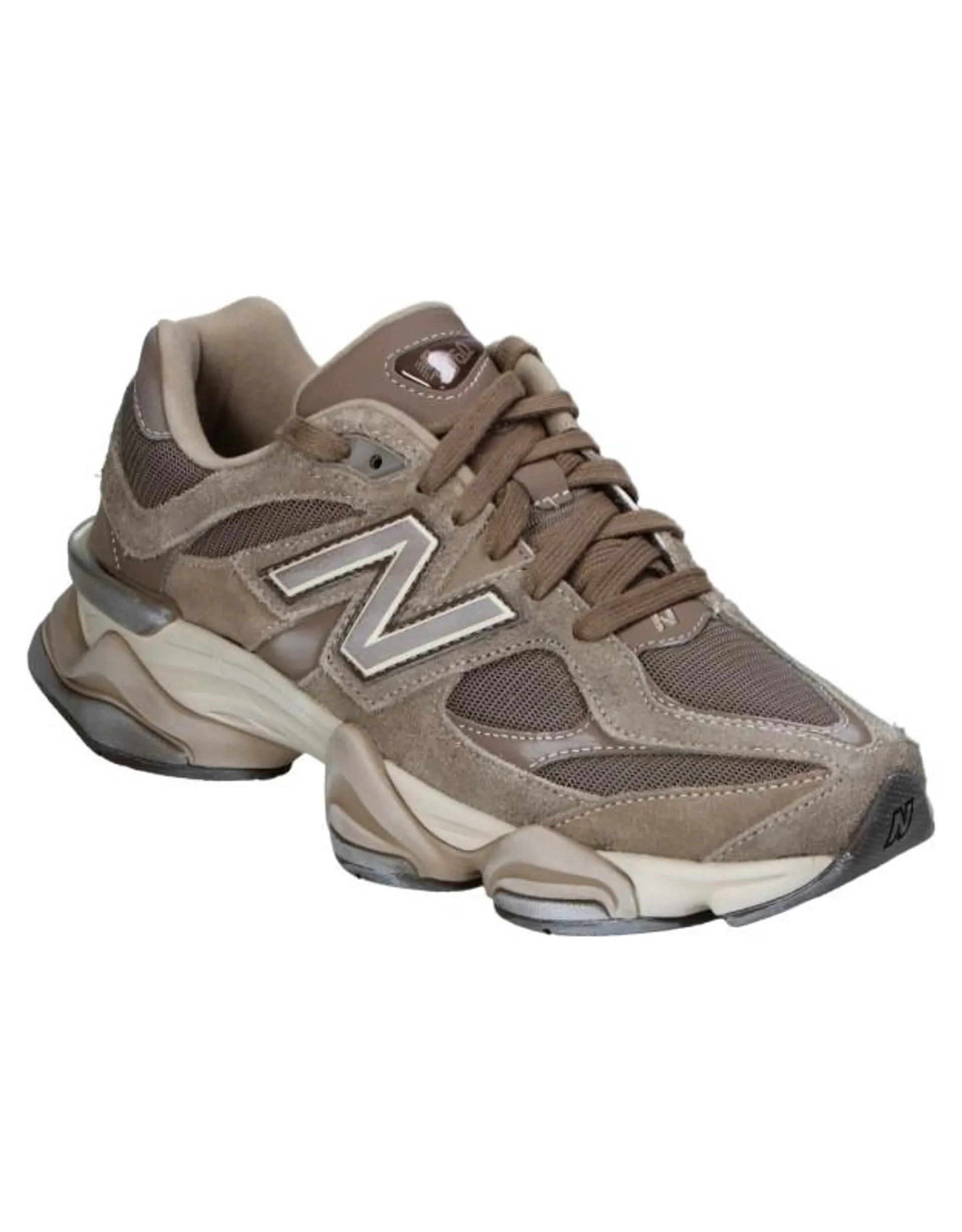 Zapatillas New Balance 9060 marrones