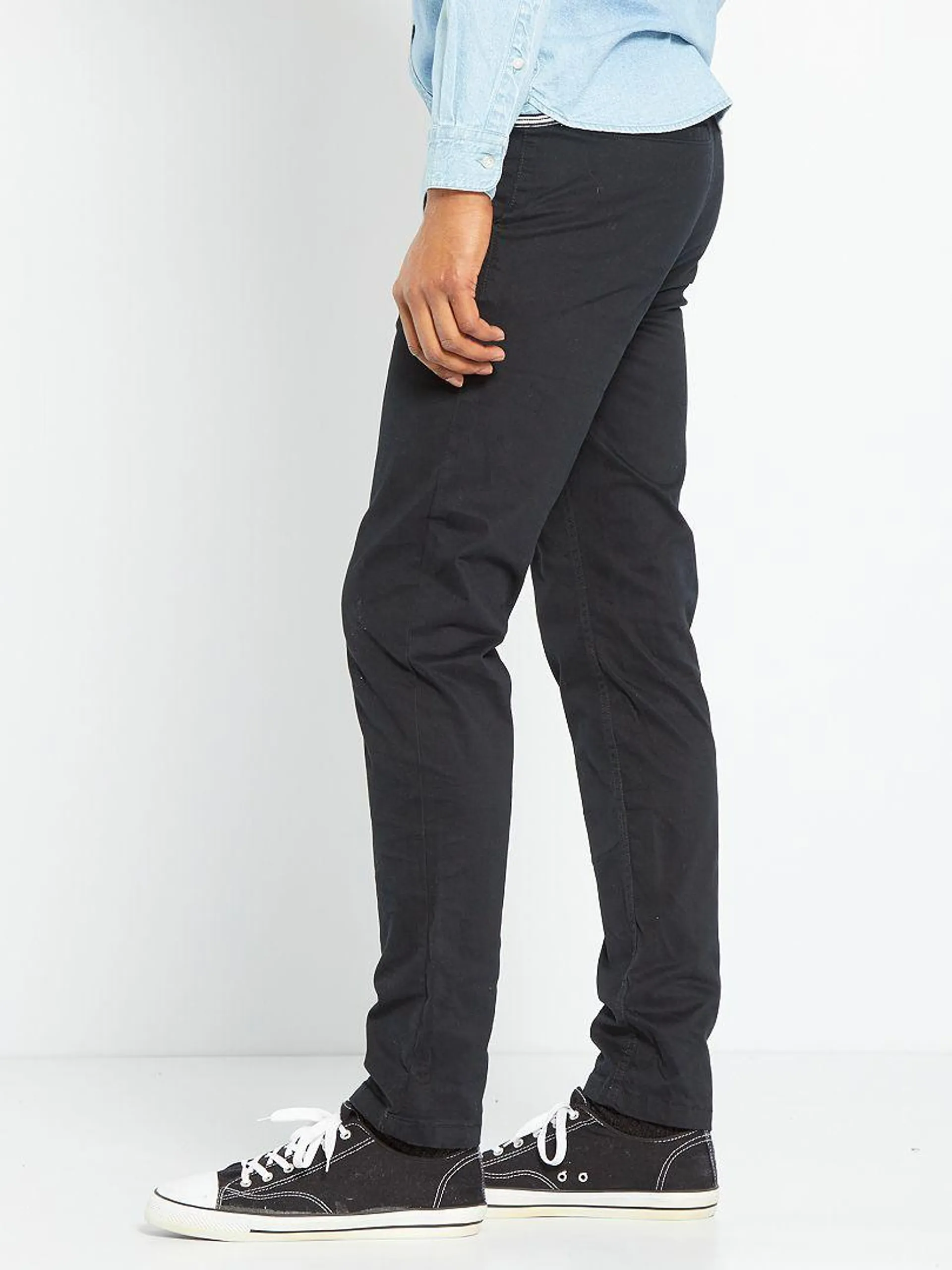 Pantalón chino slim - negro