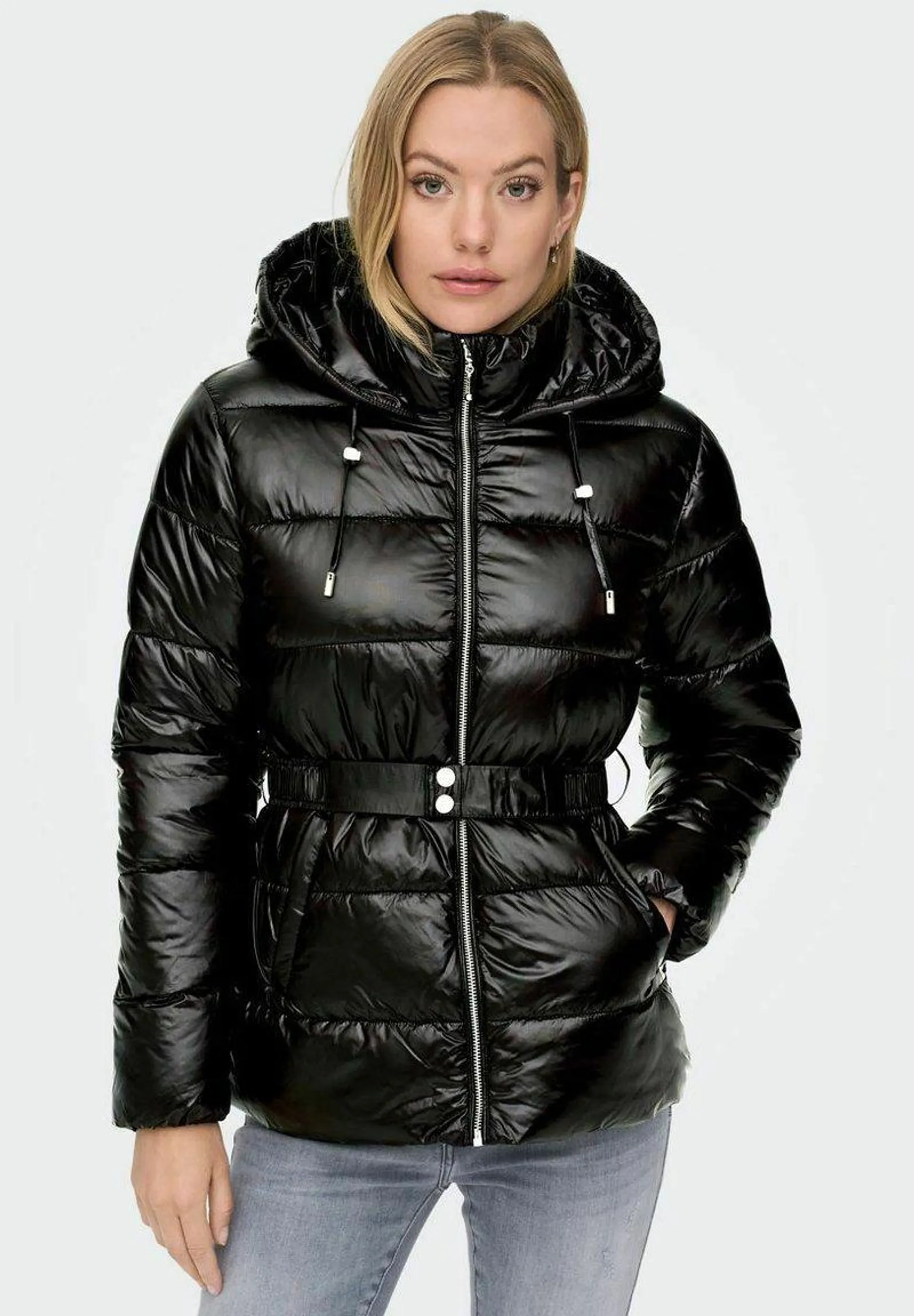 ONLSCARLETT QUILTED BELTED JACKET - Chaqueta de invierno - black