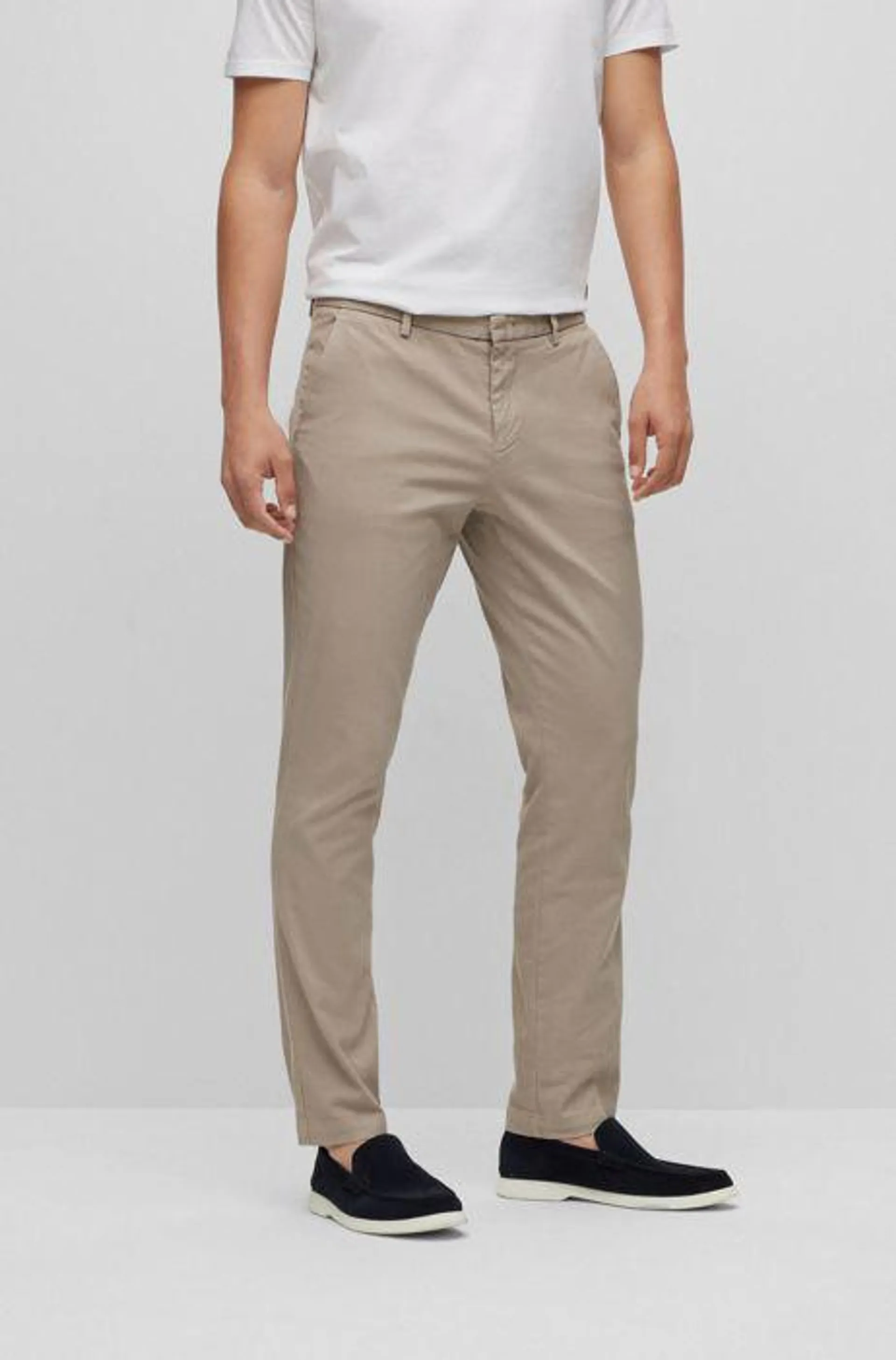 Chinos slim fit en mezcla de algodón elástico