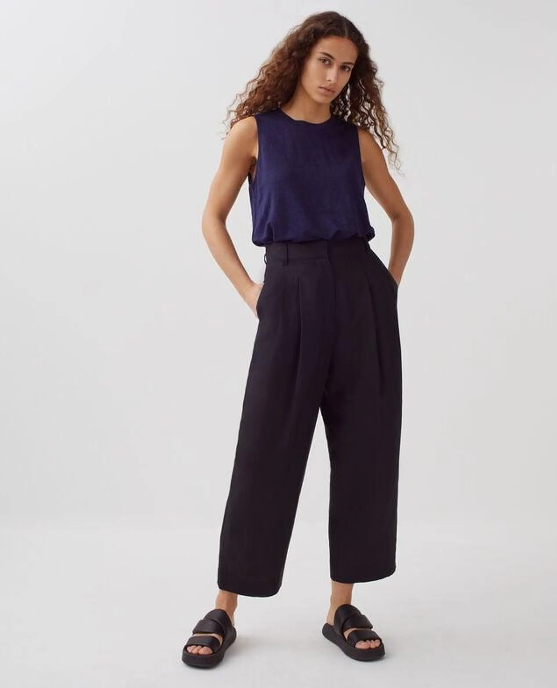 PEGGY - Pantalon carrot black beauty