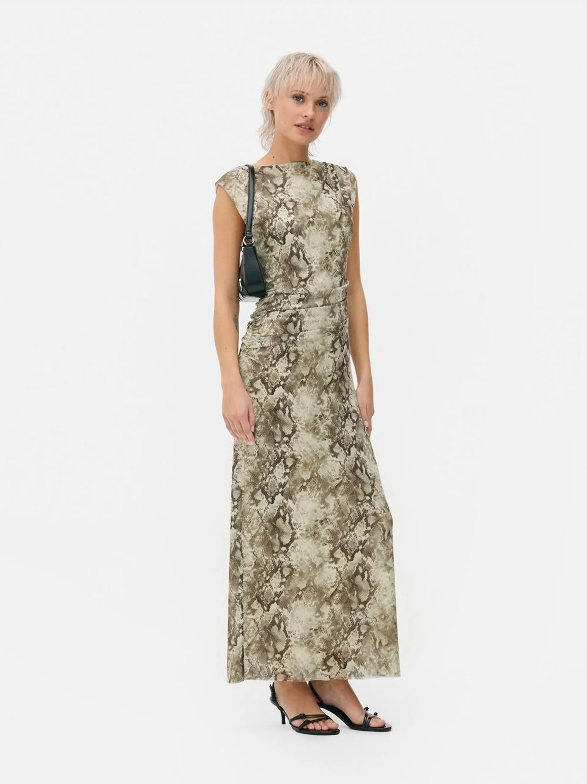 Vestido largo con estampado de serpiente