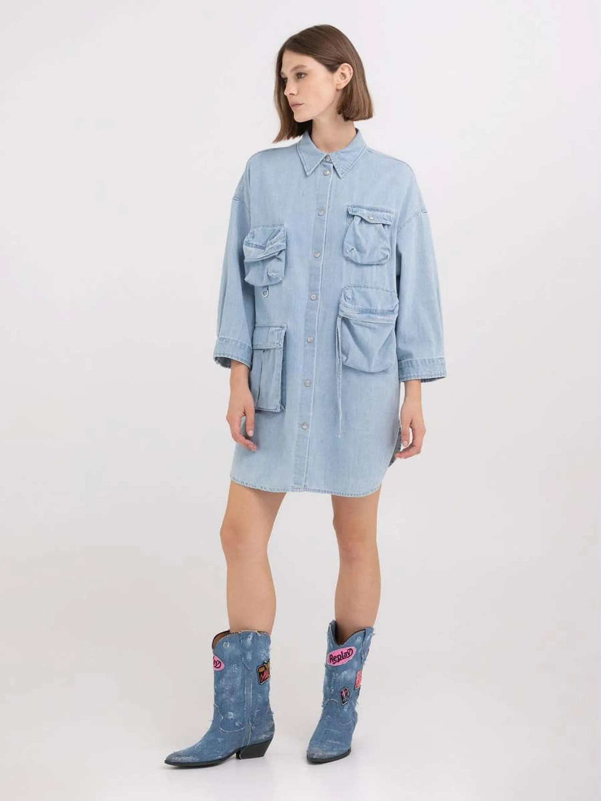 Vestido camisero de denim con bolsillos