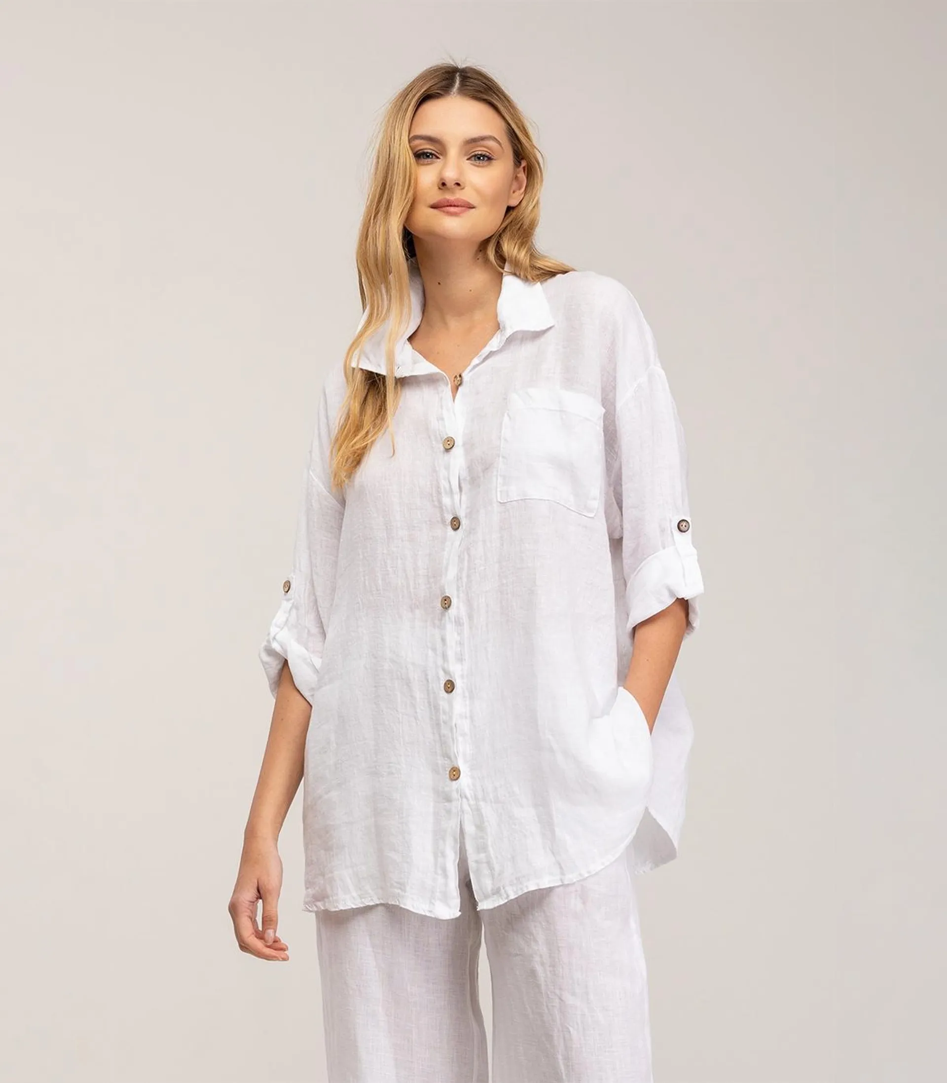 Camisa de lino oversize con detalle de bolsillo y manga ajustable White