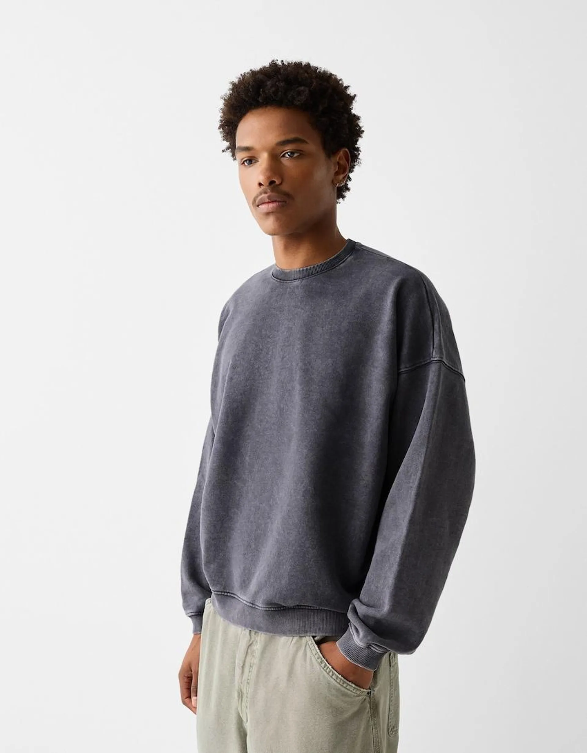 Washed-effect sweatshirt