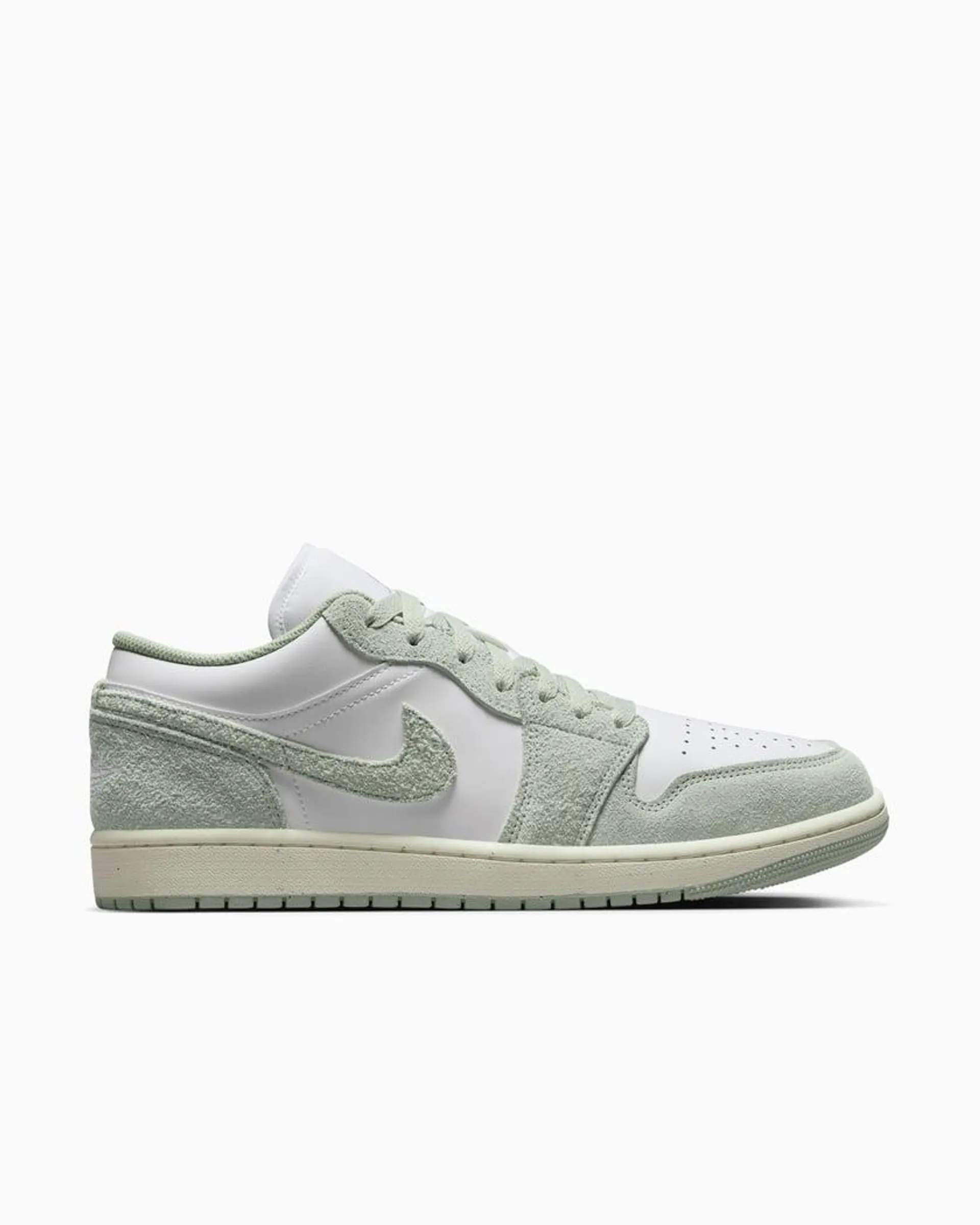 Air Jordan 1 Low SE "Light Green"