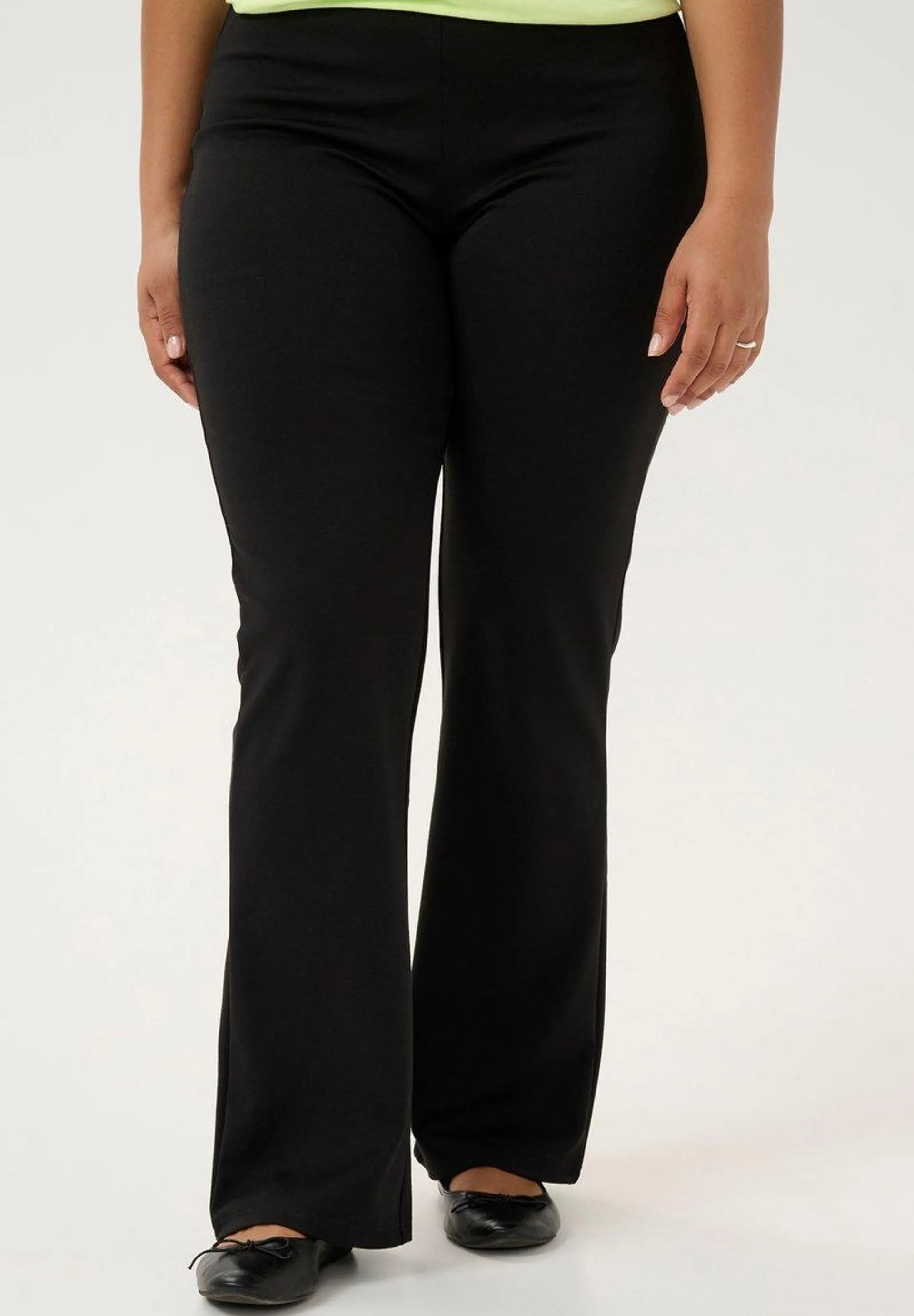 FLARED - Pantalones - black deep