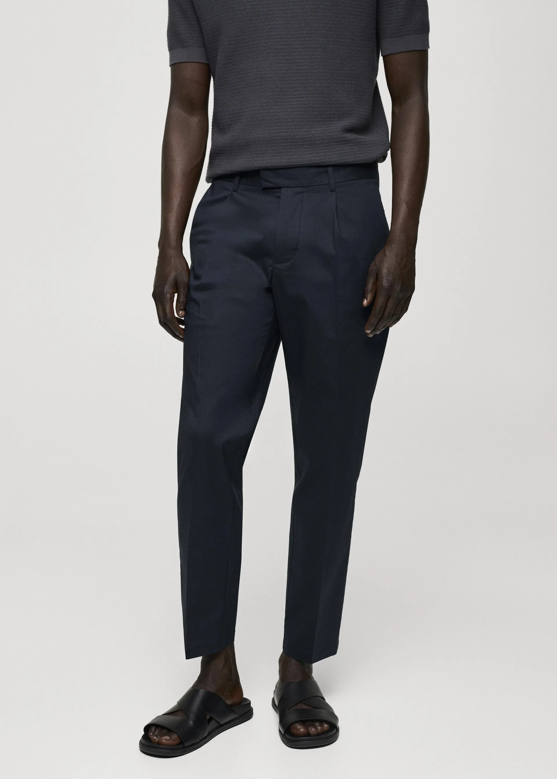 Slim-fit cotton pleated trousers