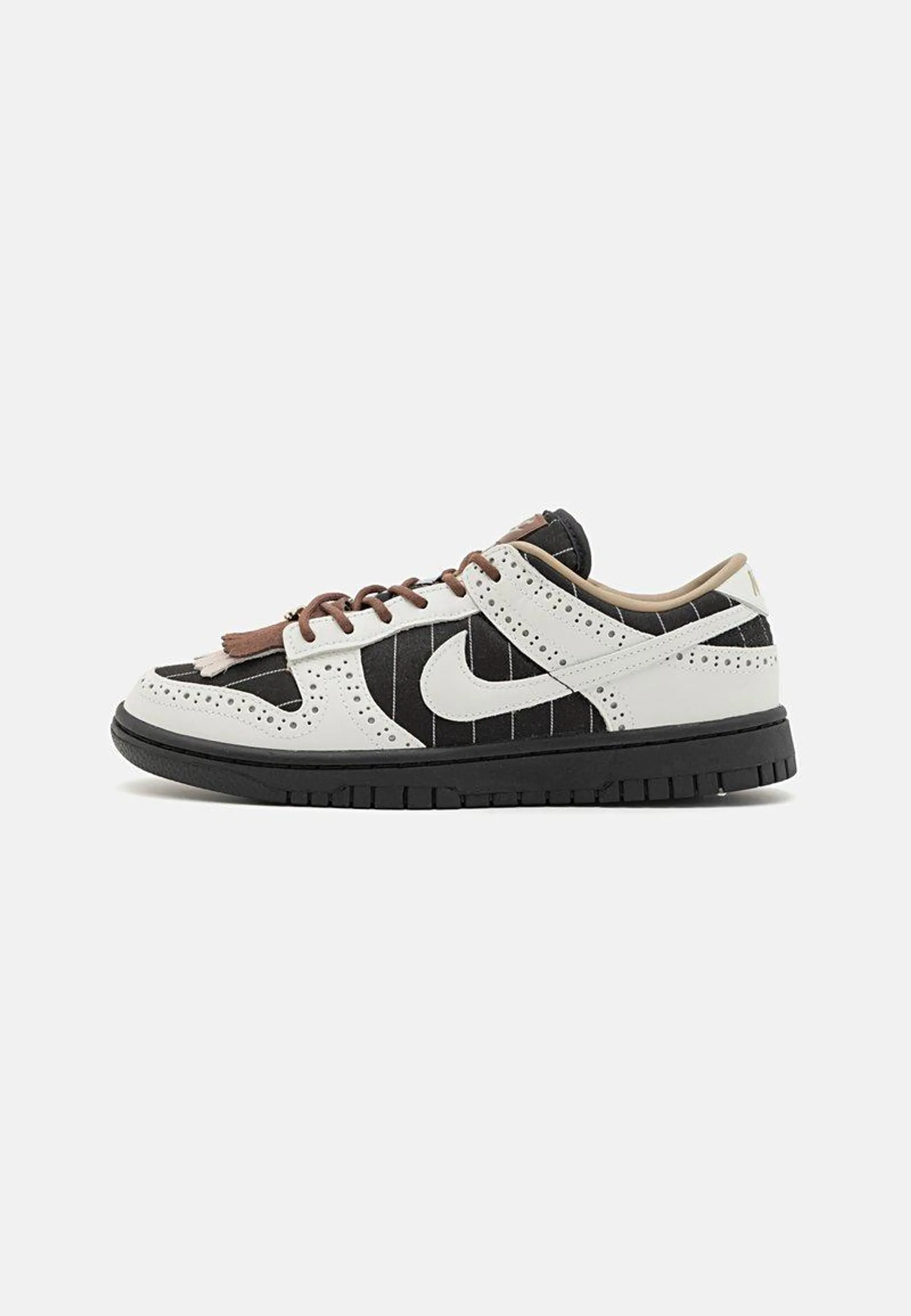 DUNK LOW LX - Zapatillas