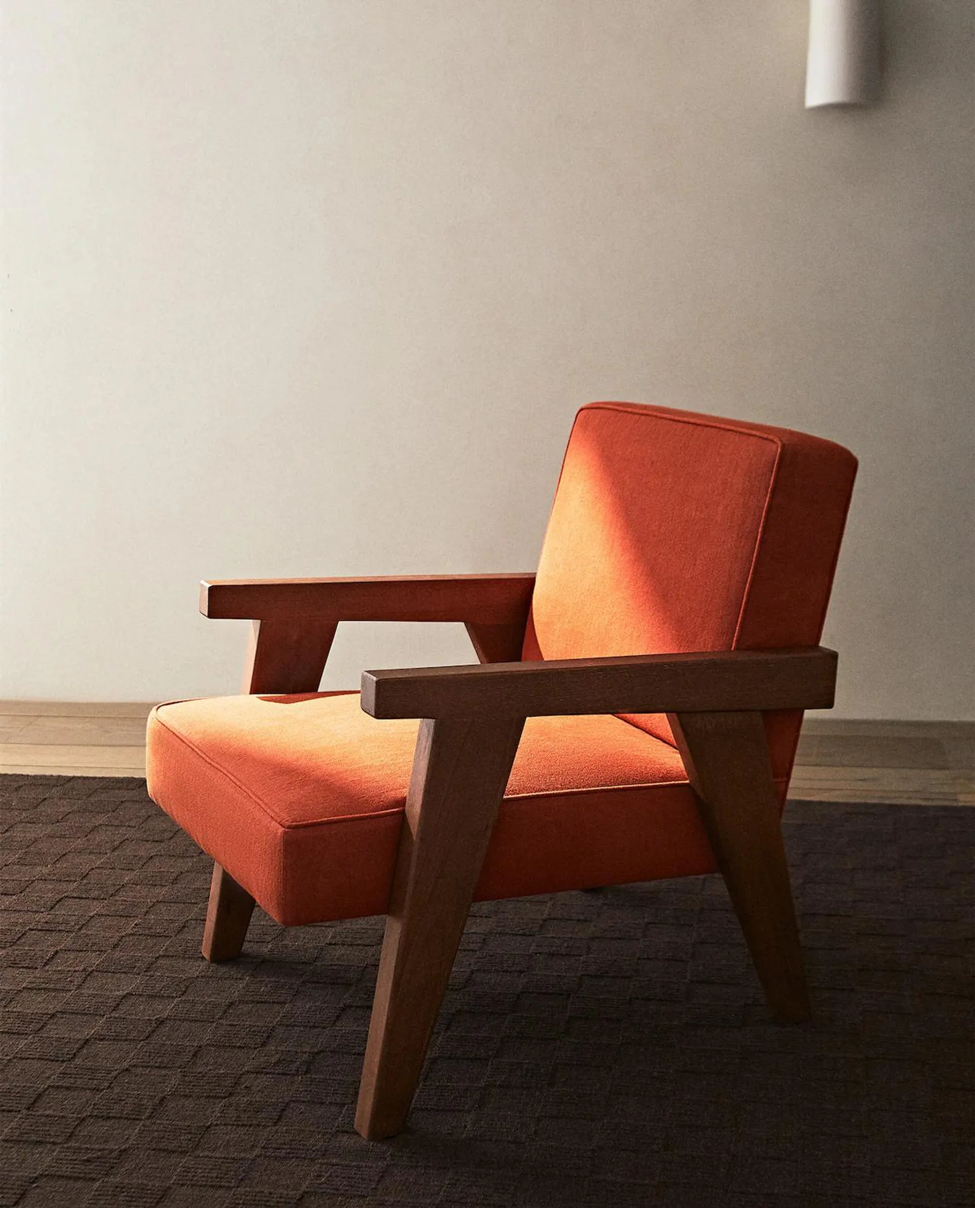 BUTACA NOGAL TAPIZADA ZARA HOME BY BLASCO
