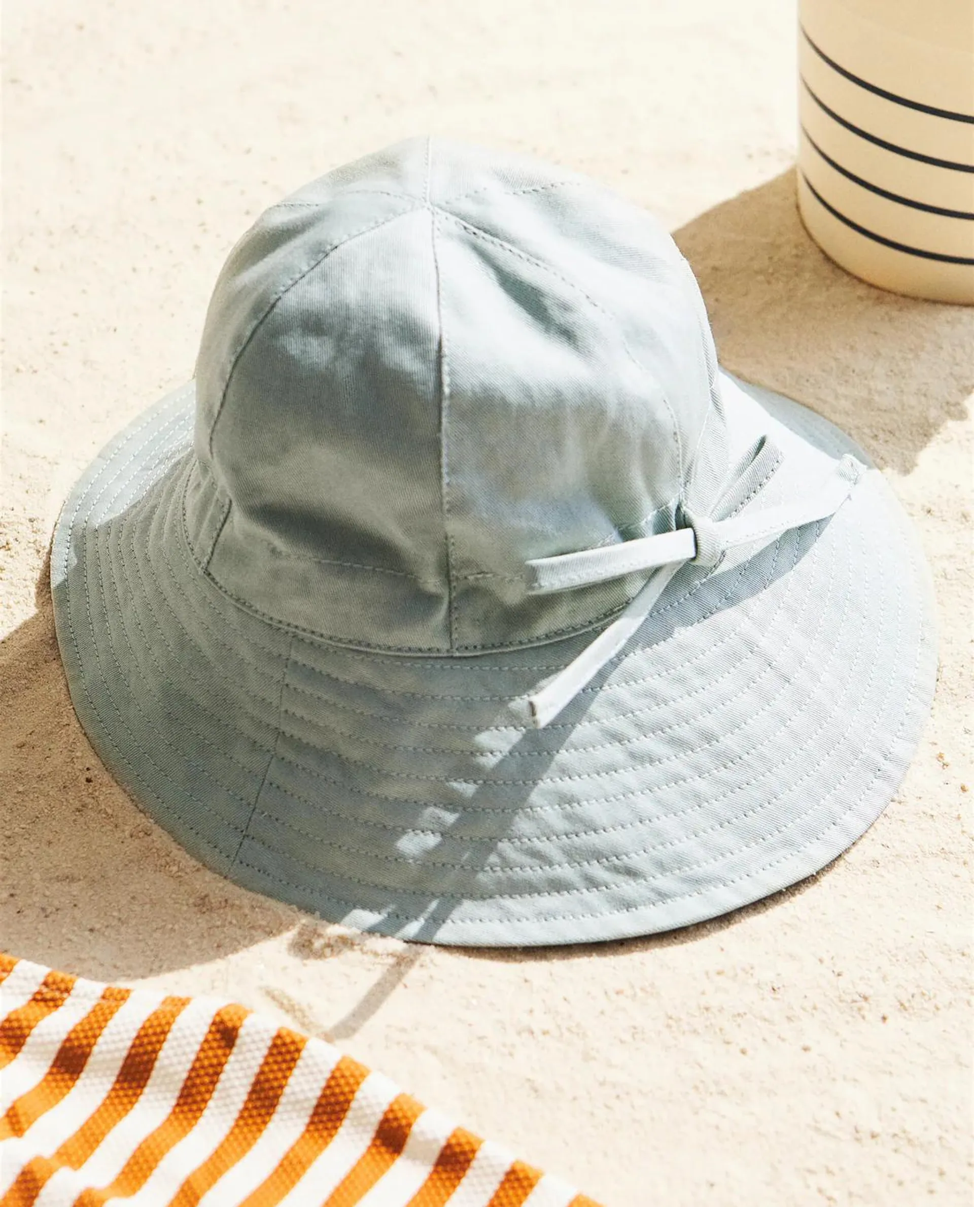 GORRO ALA ANCHA