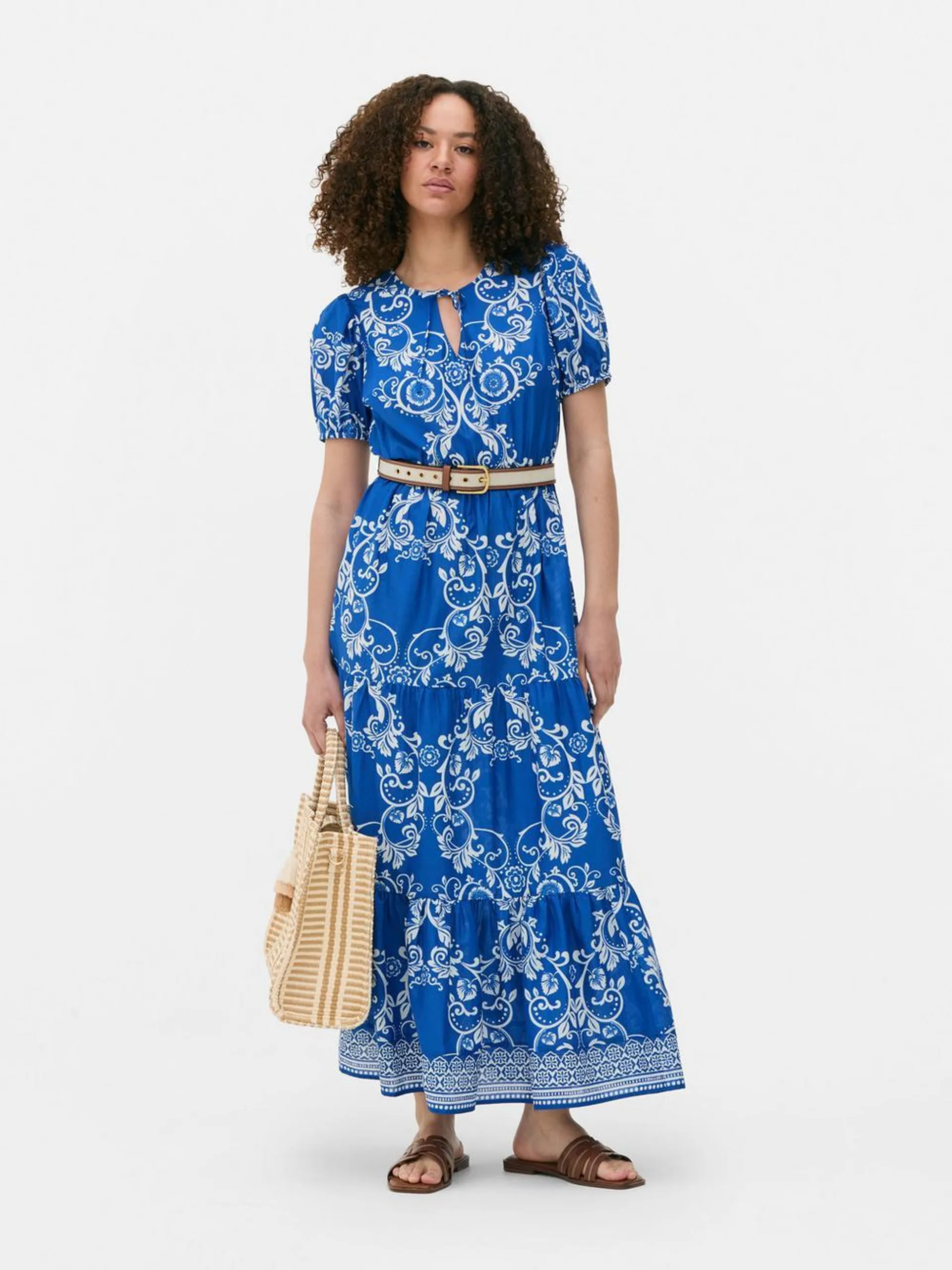 Vestido largo a capas con estampado de cachemira