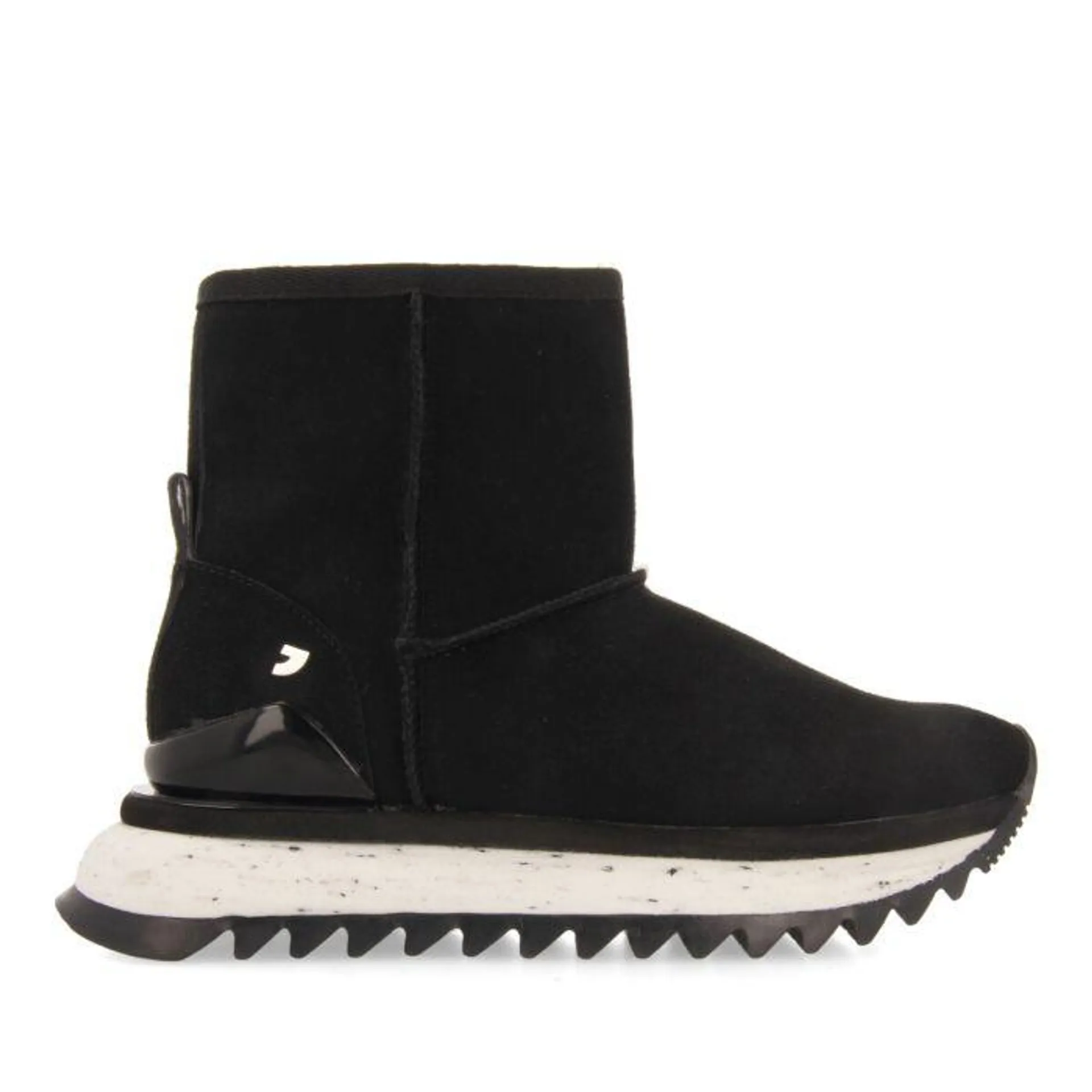 Amqui women's black shearling boot-style sneakers