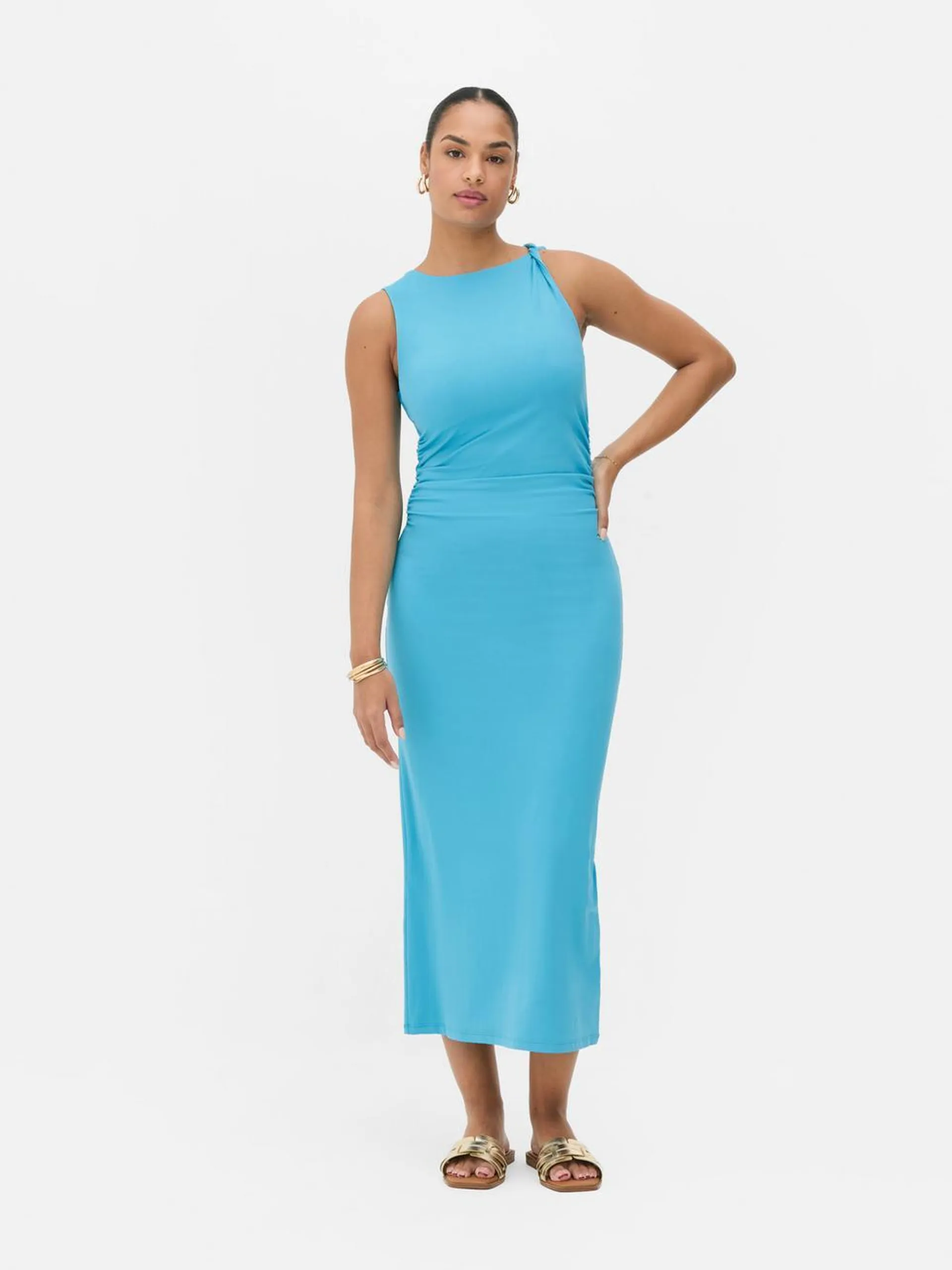 Vestido largo sedoso ajustado