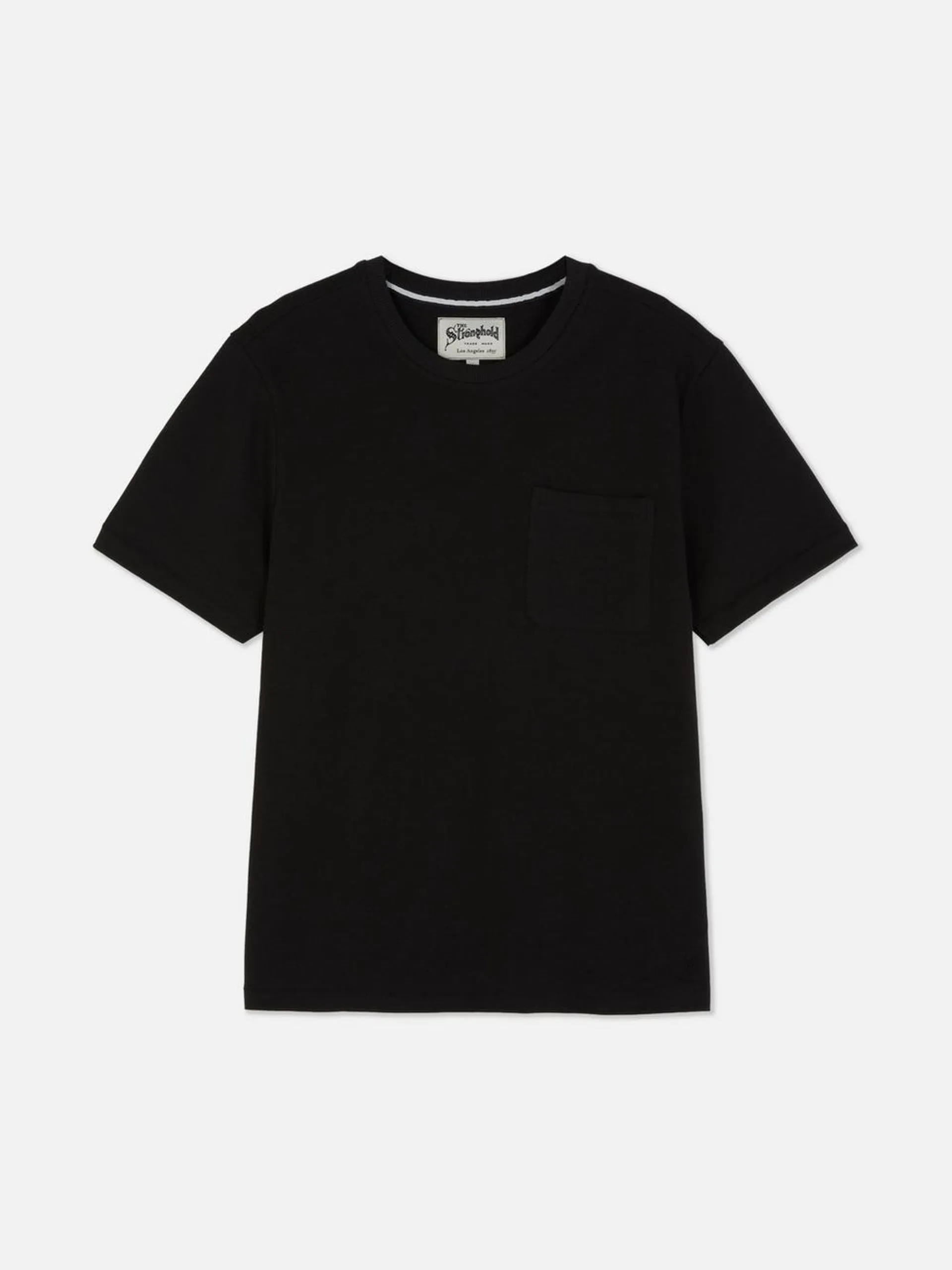 Camiseta con bolsillo de The Stronghold