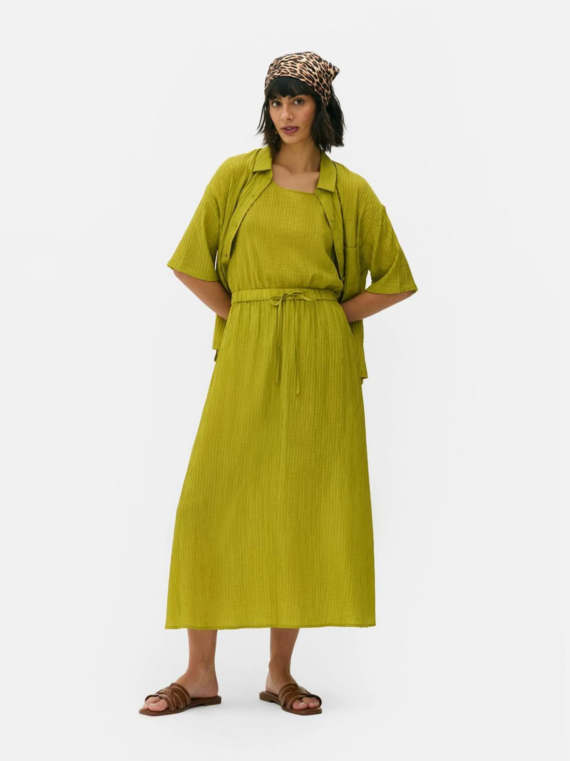 Falda midi de textura fruncida combinable