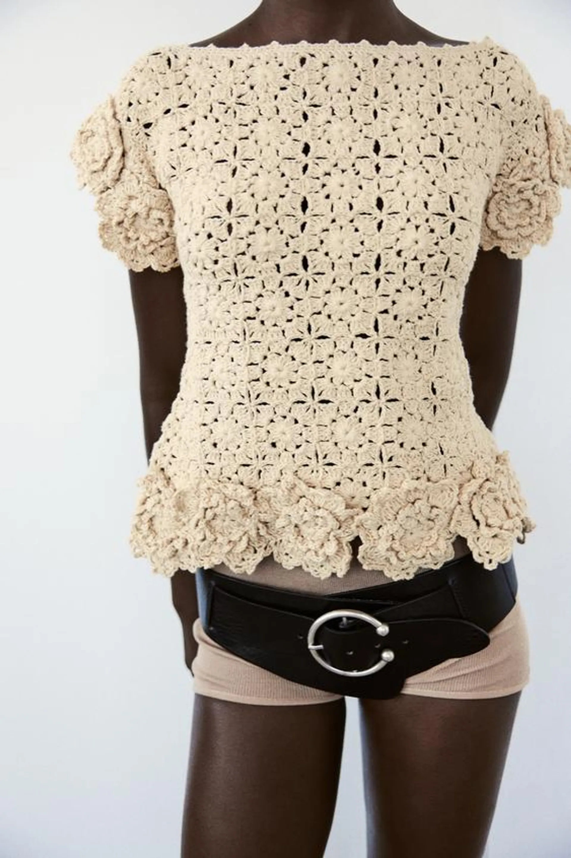 TOP PUNTO CROCHET FLORES