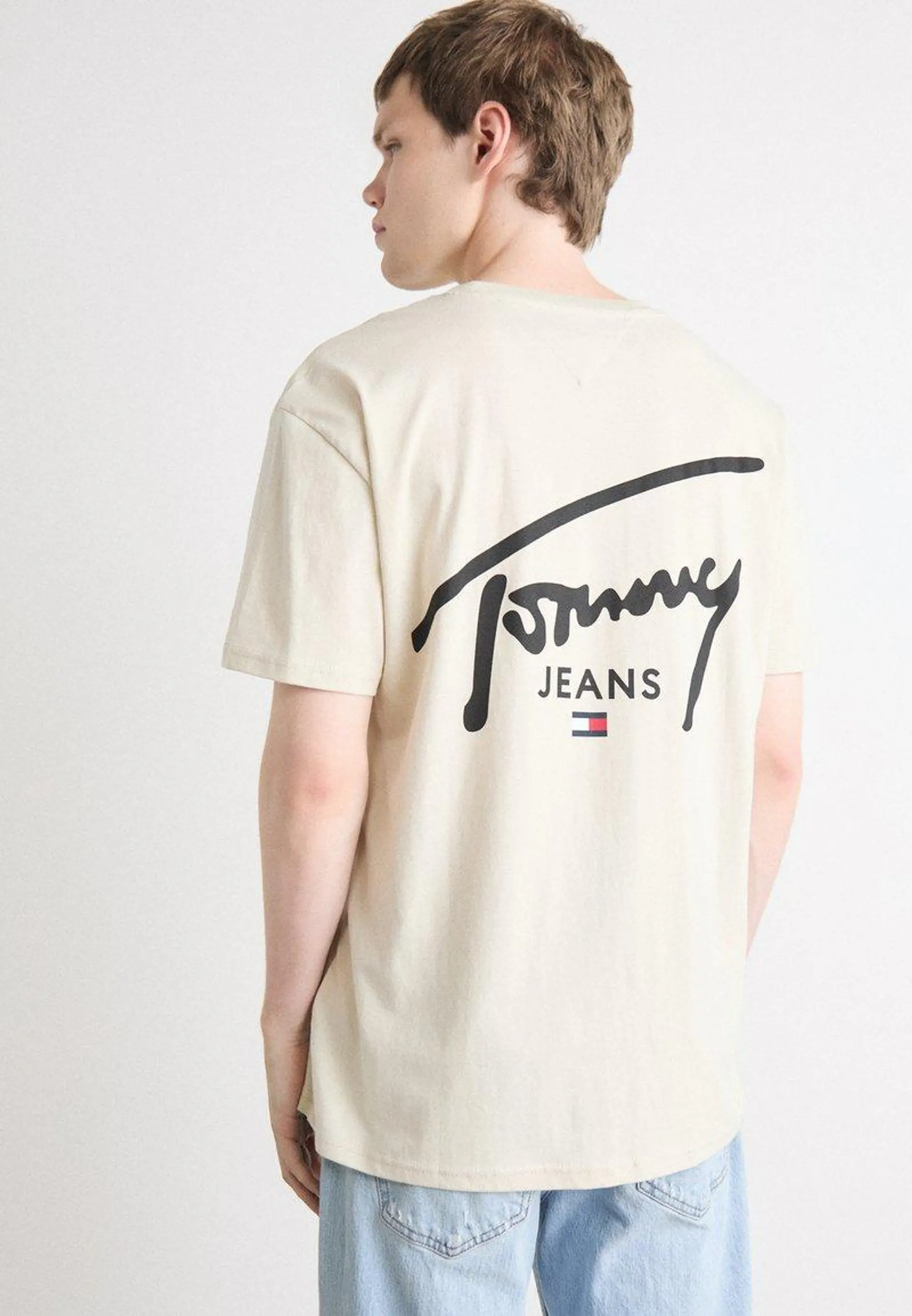 SIGNATURE TEE - Print T-shirt - newsprint