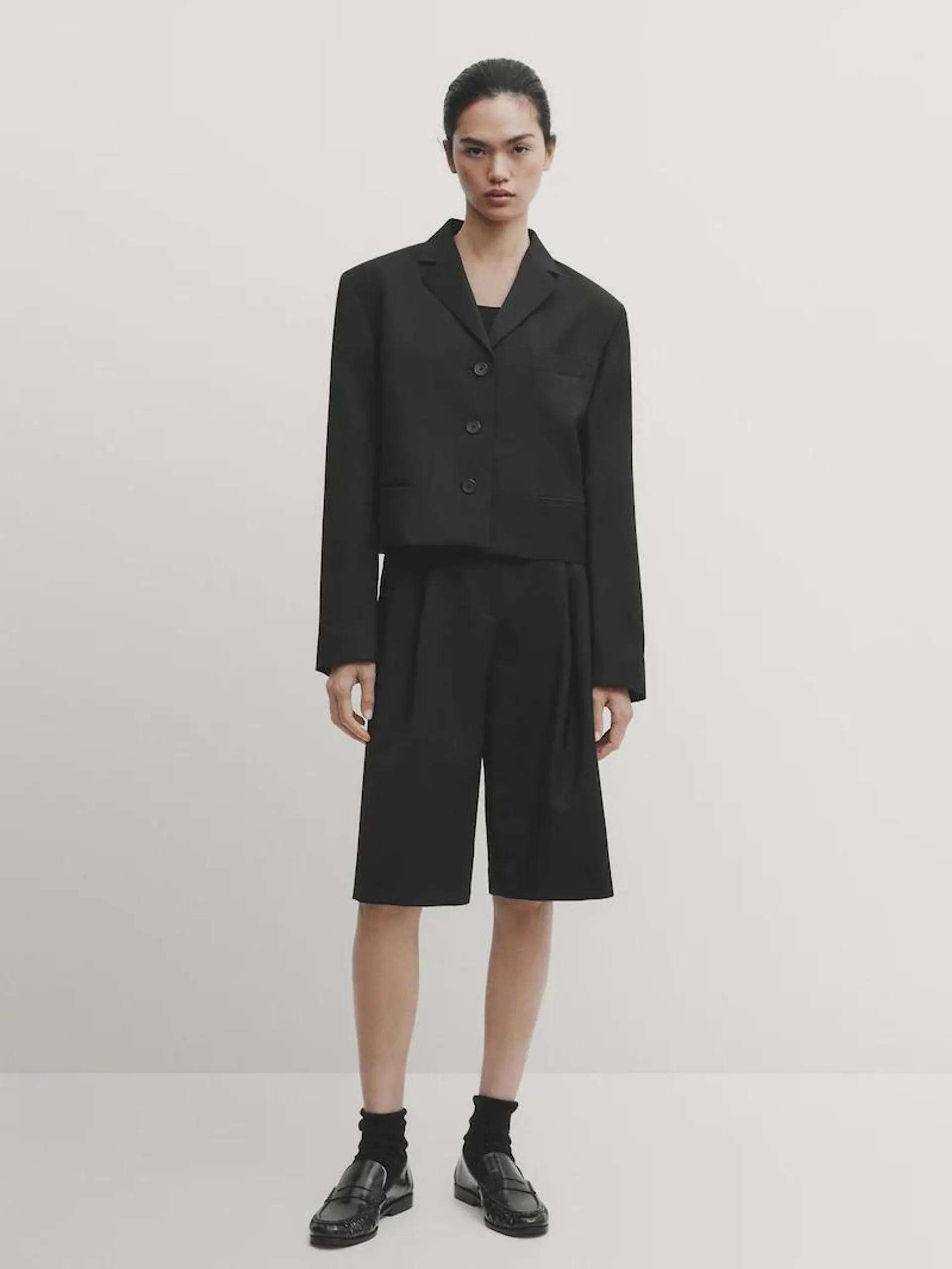Americana crop negra botones